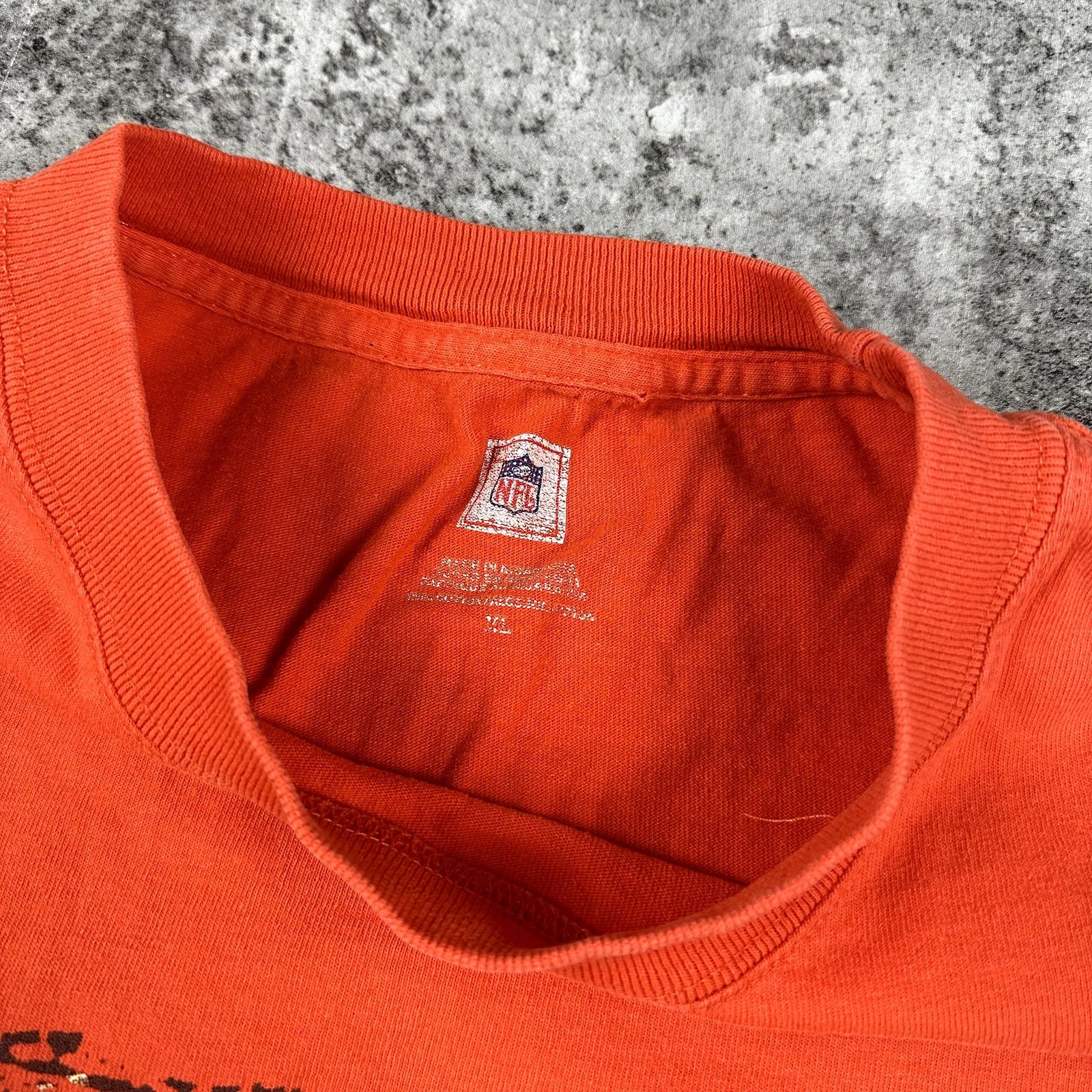 NFL Vintage Cleveland Browns Shirt Helmet Logo Size XL Y2K Size US XL / EU 56 / 4 - 3 Thumbnail