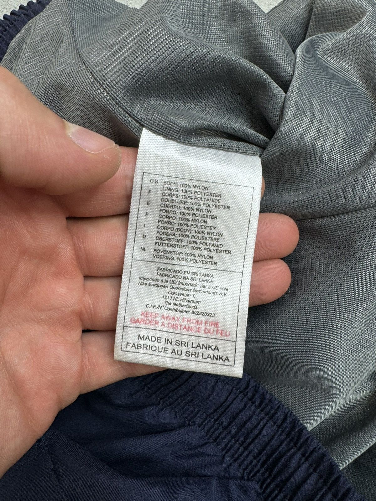 Nike × Vintage Vintage Nike Nylon Cargo Track Pants Swoosh Drill Y2K Rap Size US 34 / EU 50 - 7 Thumbnail