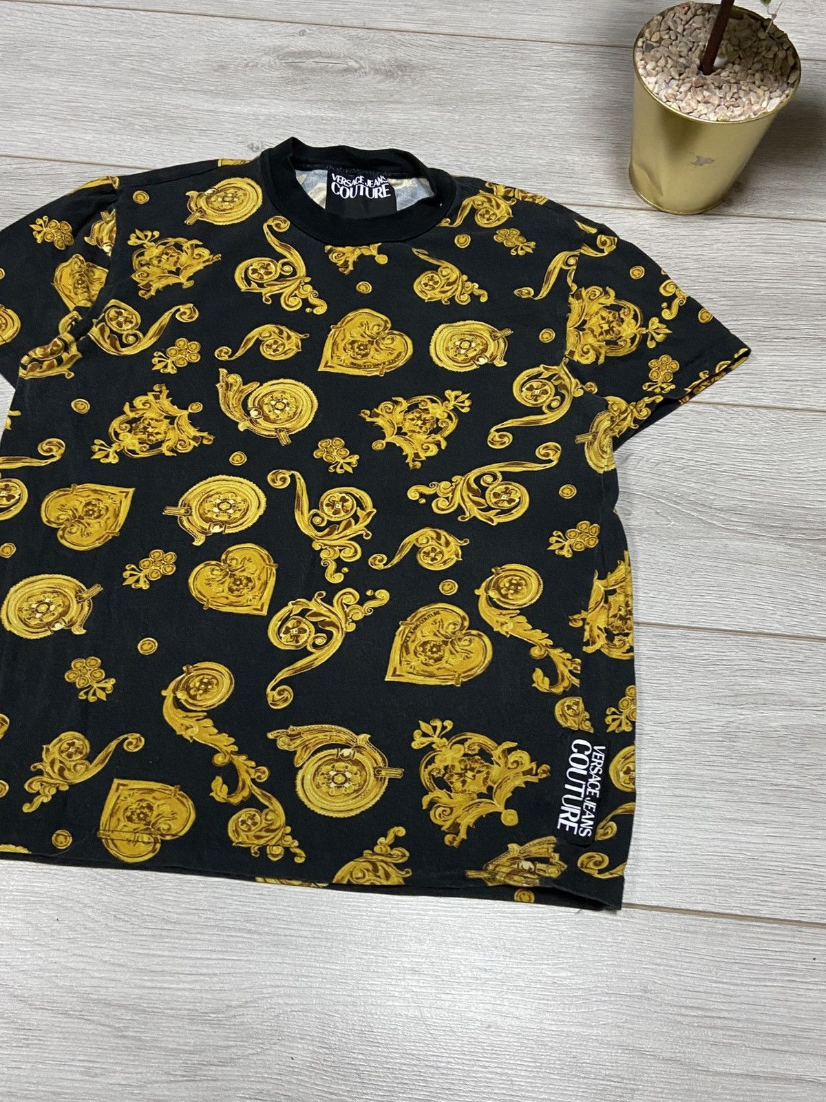 Versace Jeans Couture Versace monogram gold patterns over print t-shirt Size US L / EU 52-54 / 3 - 3 Thumbnail