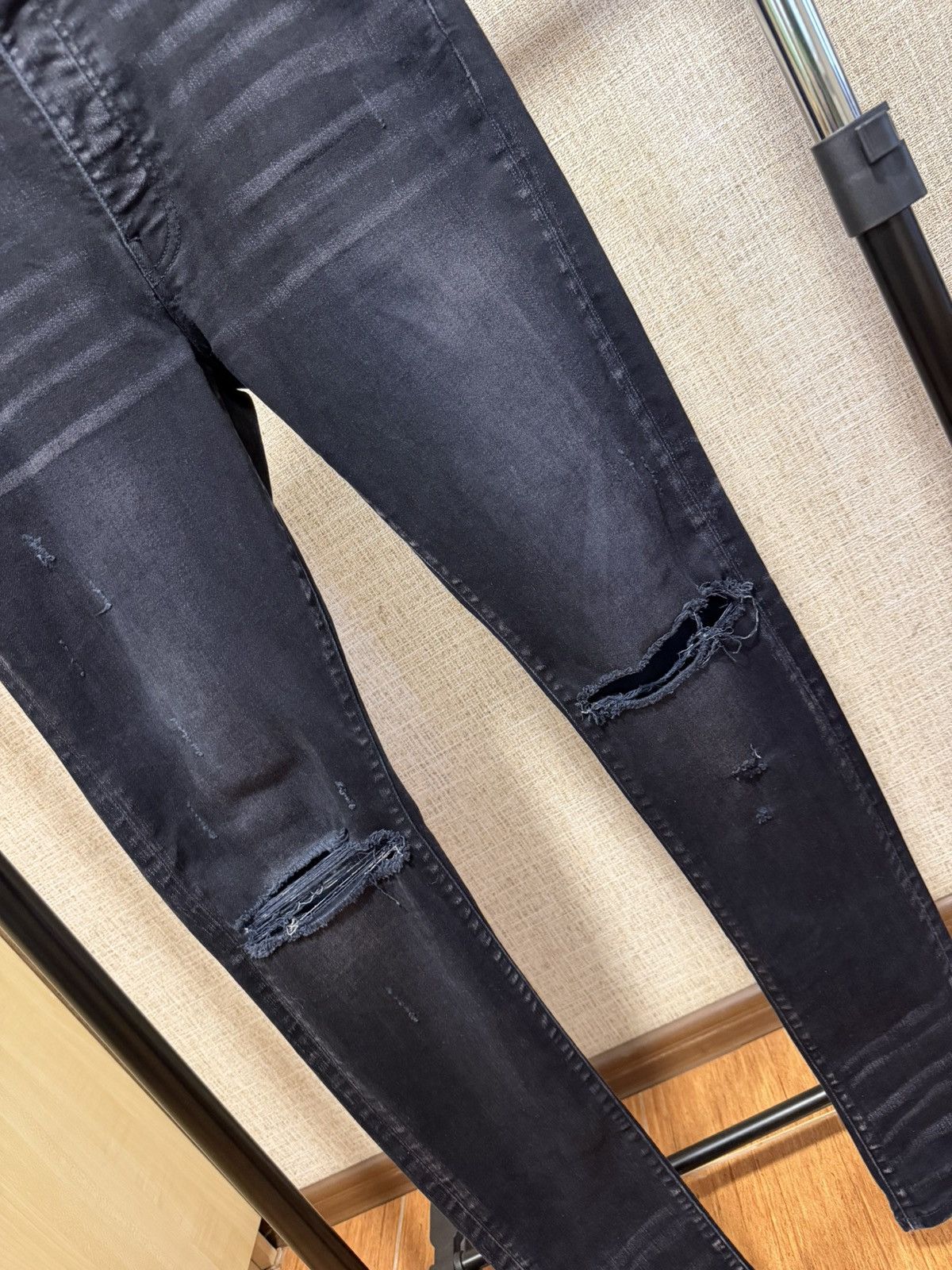Amiri AMIRI SLASH SLIM JEANS IN AGED BLACK Size US 32 / EU 48 - 4 Thumbnail