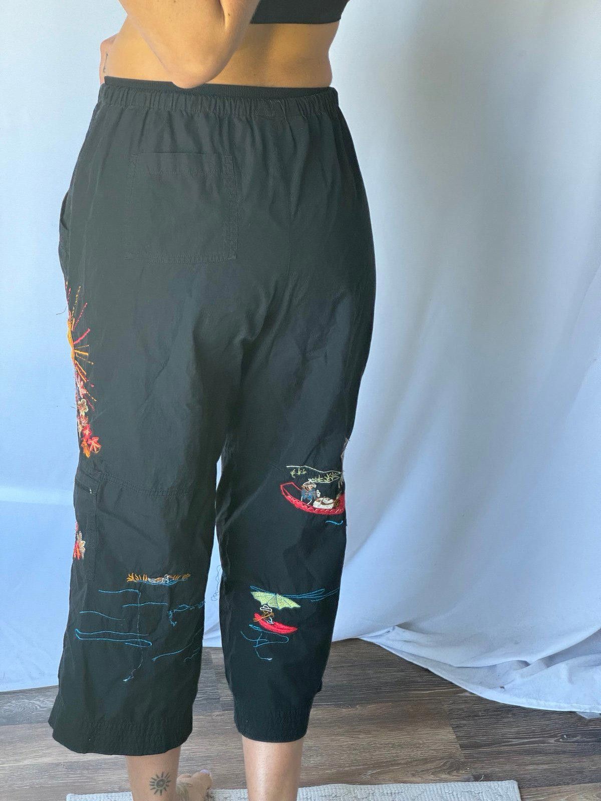 Designer Chicos embroidered pants Size 32" / US 10 / IT 46 - 8 Thumbnail
