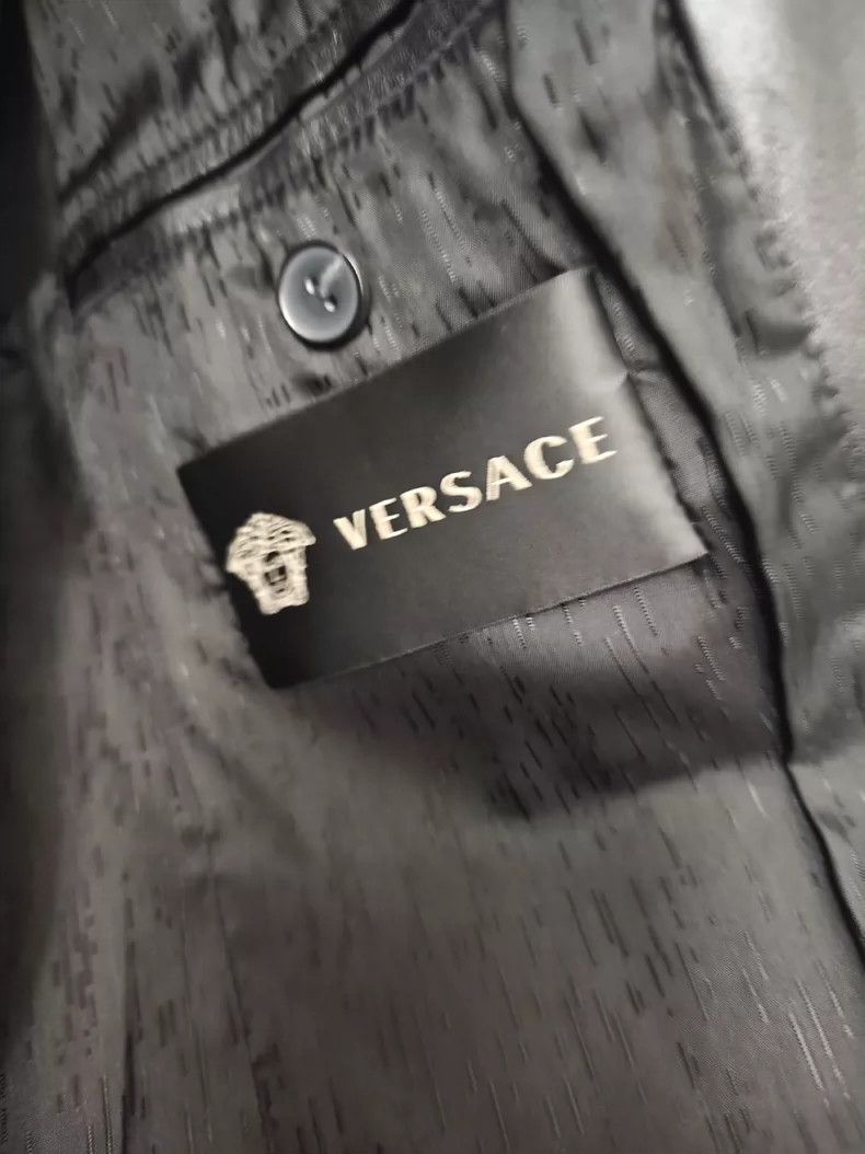 Versace Versace Soft sheepskin autumn and winter coats Size US M / EU 48-50 / 2 - 5 Thumbnail