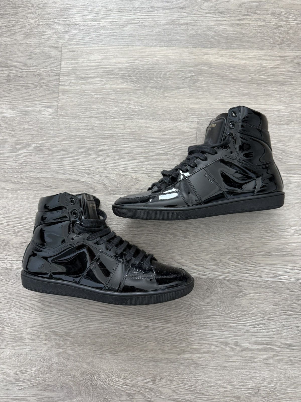 Yves Saint Laurent Saint Laurent SL/10H sneakers shiny patent leather Size 9 Size US 9 / EU 42 - 1 Thumbnail