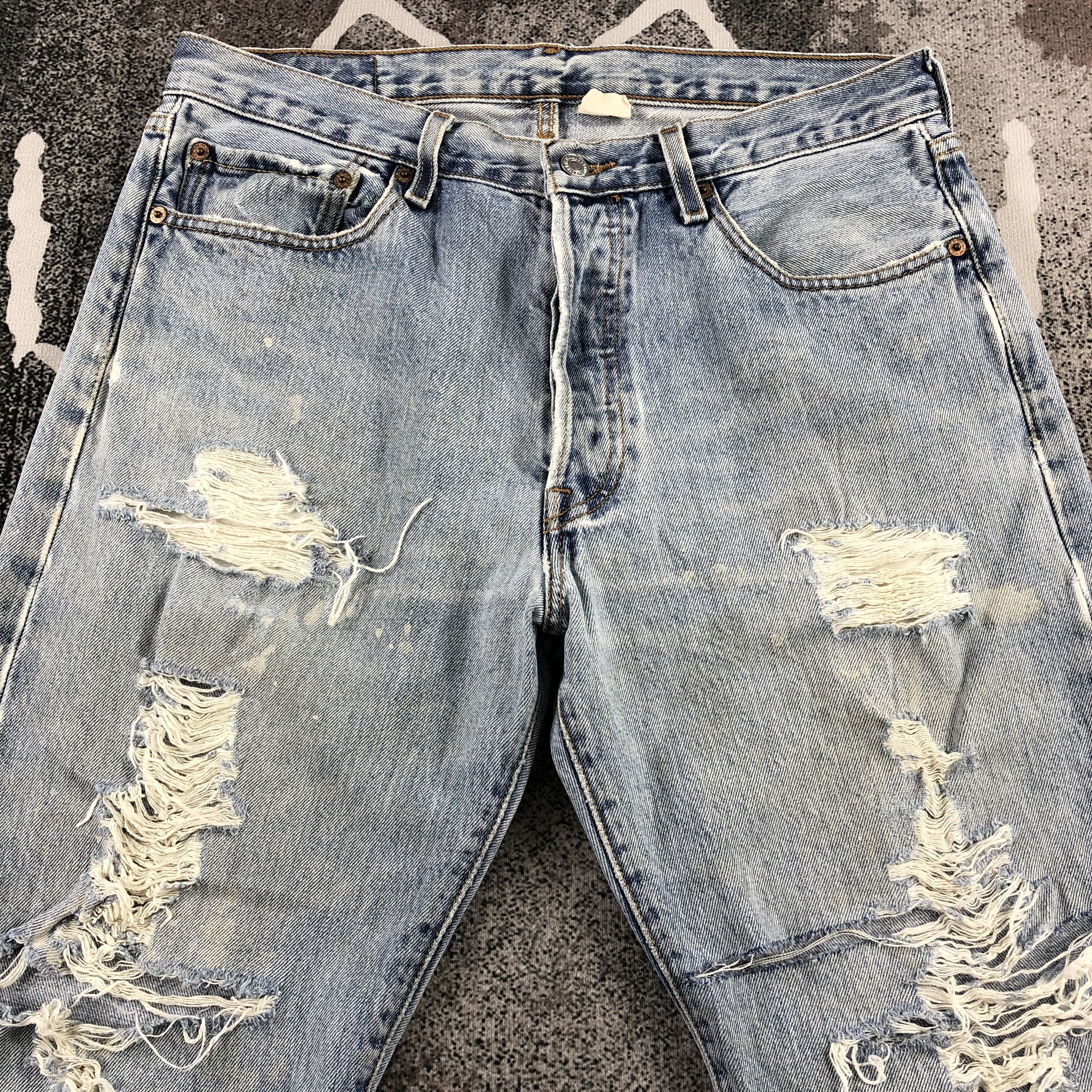 Levi's Vintage Levi's 501 Jeans Distress Medium Wash Denim KJ863 Size US 33 - 3 Thumbnail