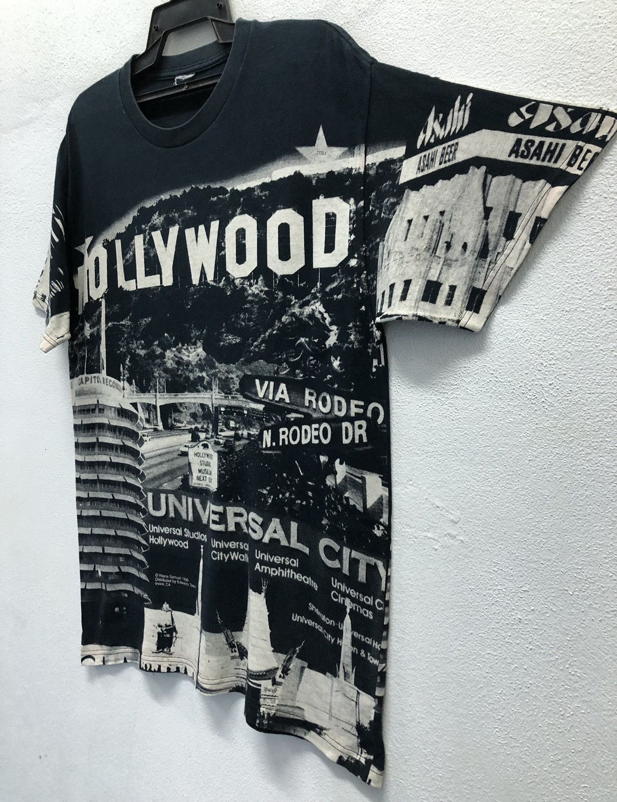 Universal Studios Vintage Hollywood Universal City Wayne Samuel 1996 T-Shirt Size US L / EU 52-54 / 3 - 5 Thumbnail