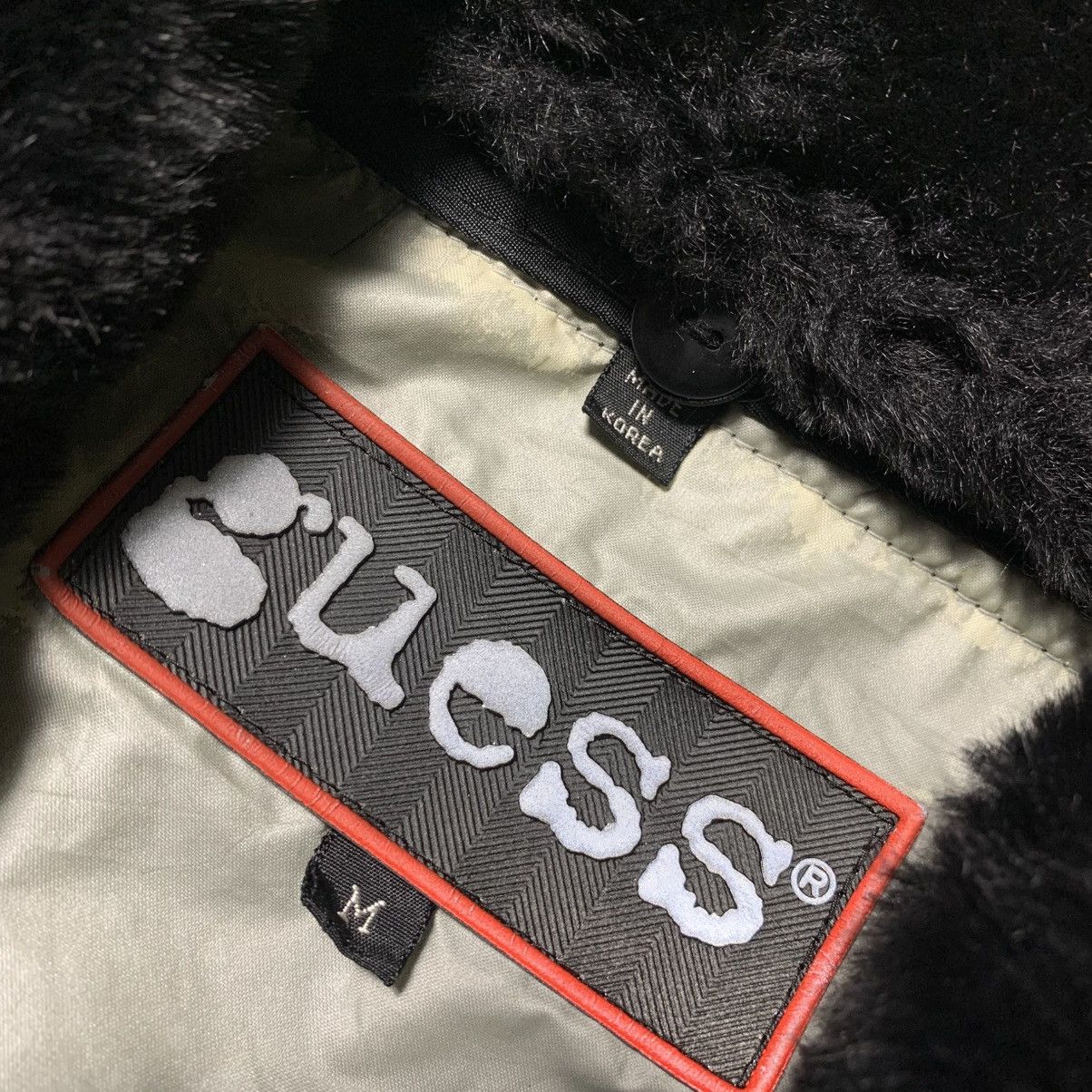 Guess 2000s Guess Vast Puffy Fur Reflective Y2k Winter Style Size US M / EU 48-50 / 2 - 7 Thumbnail