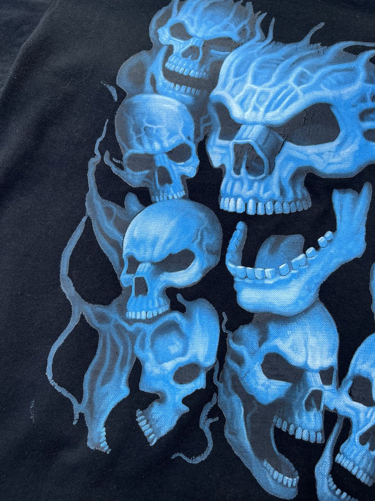 Vintage Vintage skulls flame fire liquid blue y2k tee t-shirt retro Size US XL / EU 56 / 4 - 8 Thumbnail