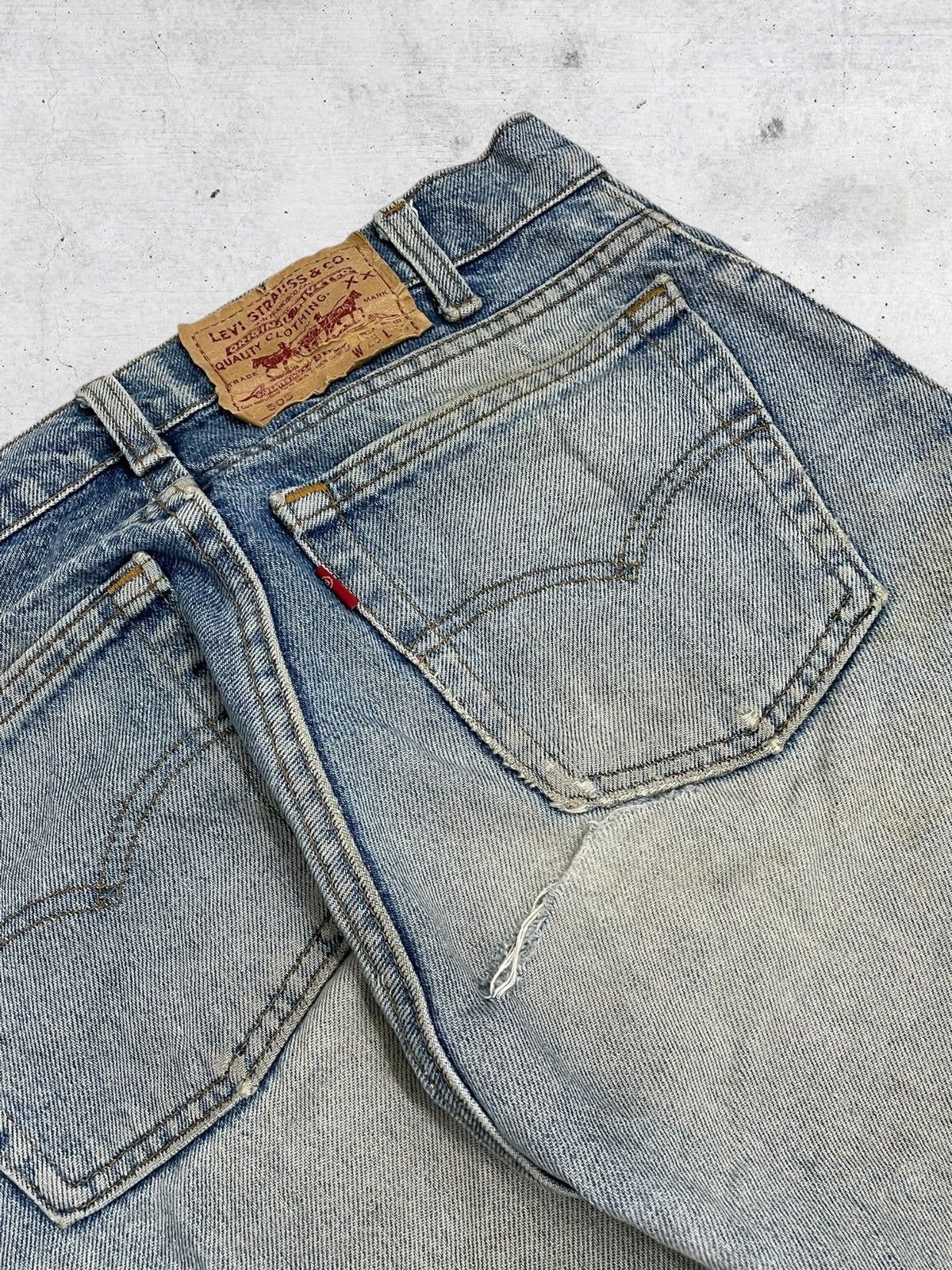 Levi's Vintage Clothing VINTAGE 505 LEVIS USA DESIGNER 90S OLD STAIN MUD OG DENIM Size US 26 / EU 42 - 15 Thumbnail
