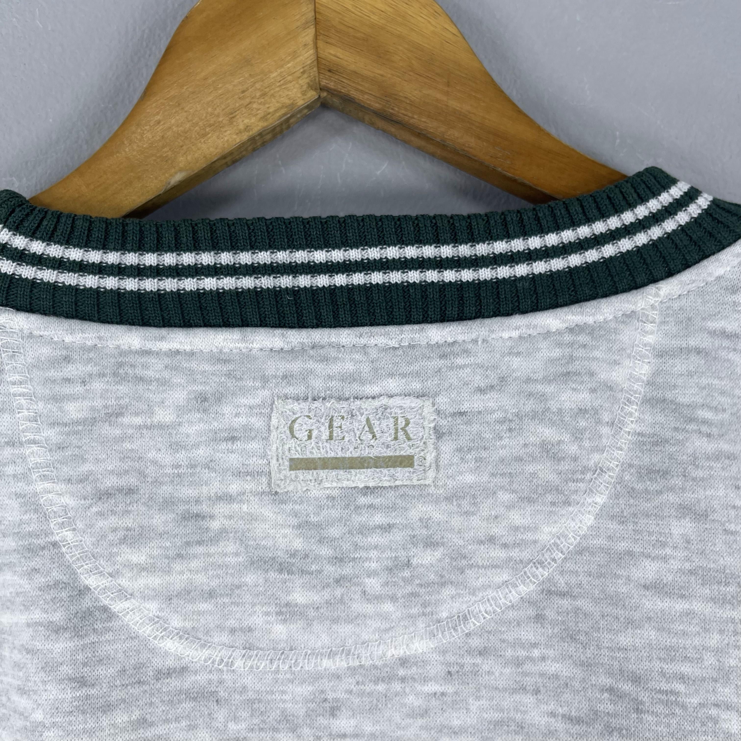 Vintage Vintage 90s CHICAGO HEIGHTS Country Club Sweatshirt Size US M / EU 48-50 / 2 - 10 Thumbnail