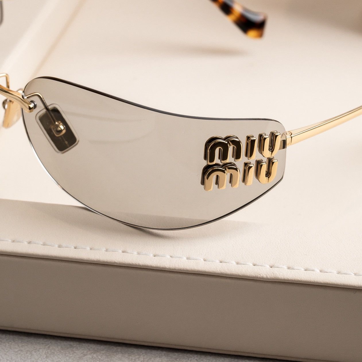 Miu Miu MIU MIU 0MU A51S 5AK50K SUNGLASSES Size ONE SIZE - 2 Thumbnail