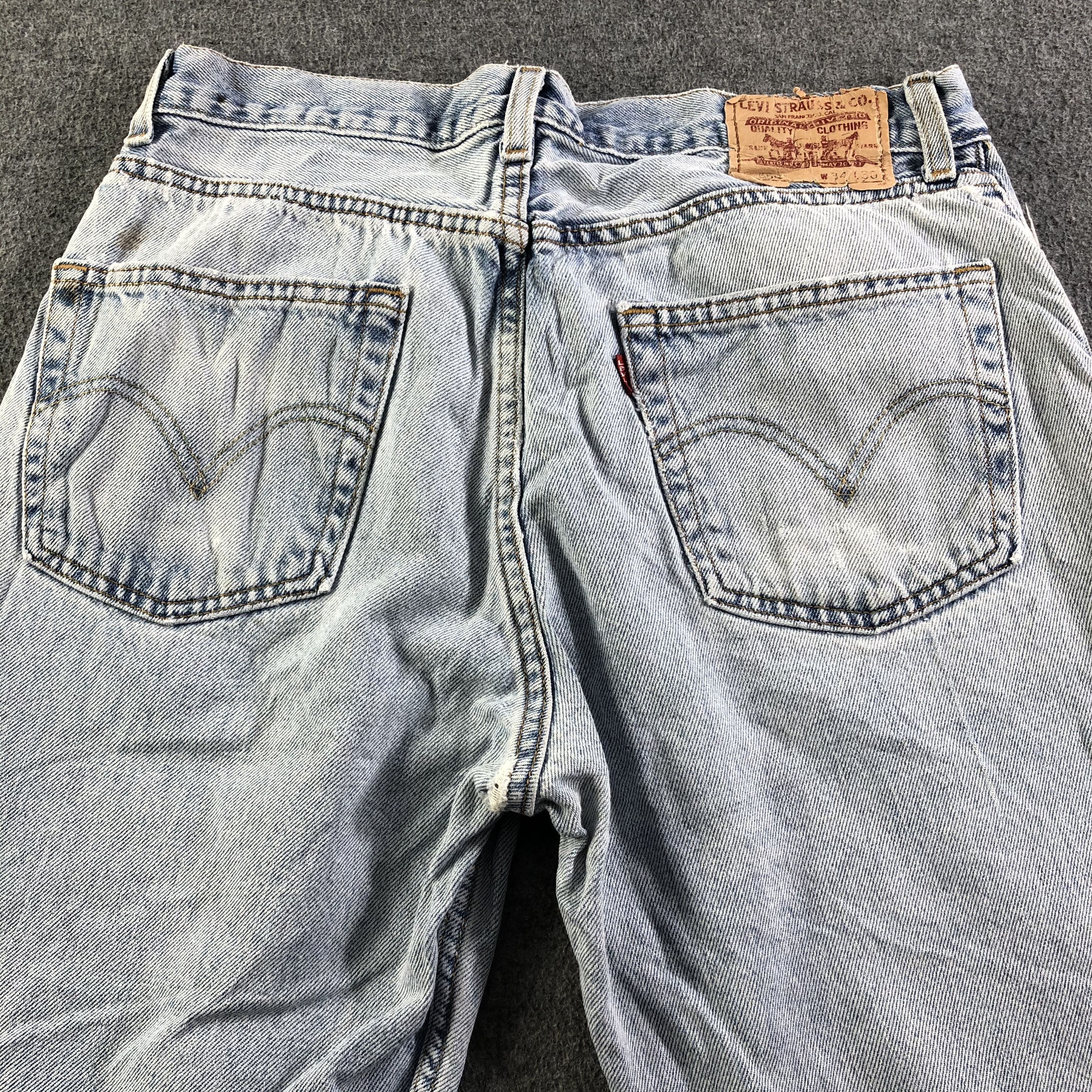 Levi's Vintage Light Wash Levis 550 Jeans-J3190 Size US 33 - 4 Thumbnail