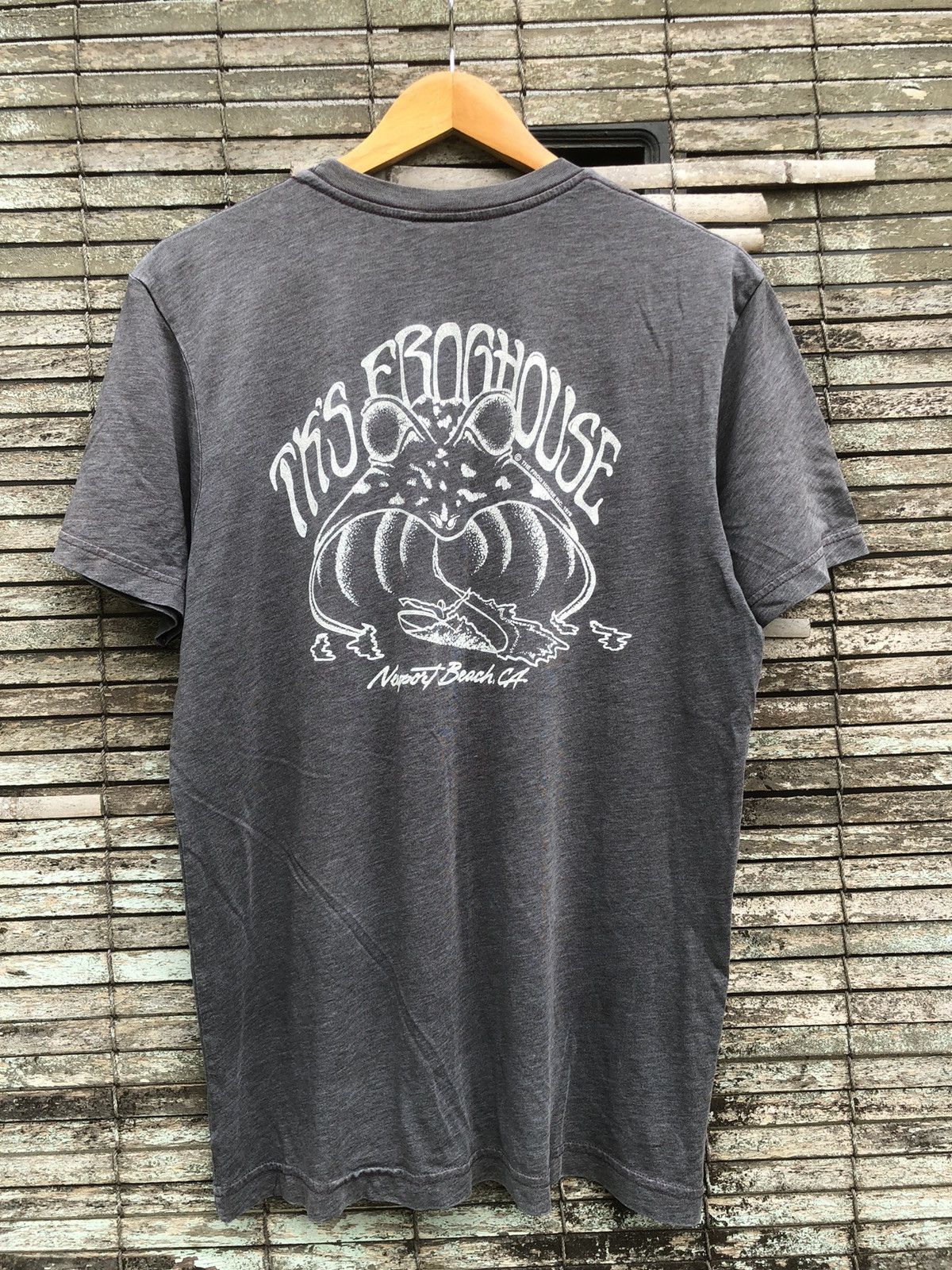 Volcom RARE Vintage Y2K Volcom TK’S Frog House Inc Bakckhit Tee Size US L / EU 52-54 / 3 - 1 Thumbnail