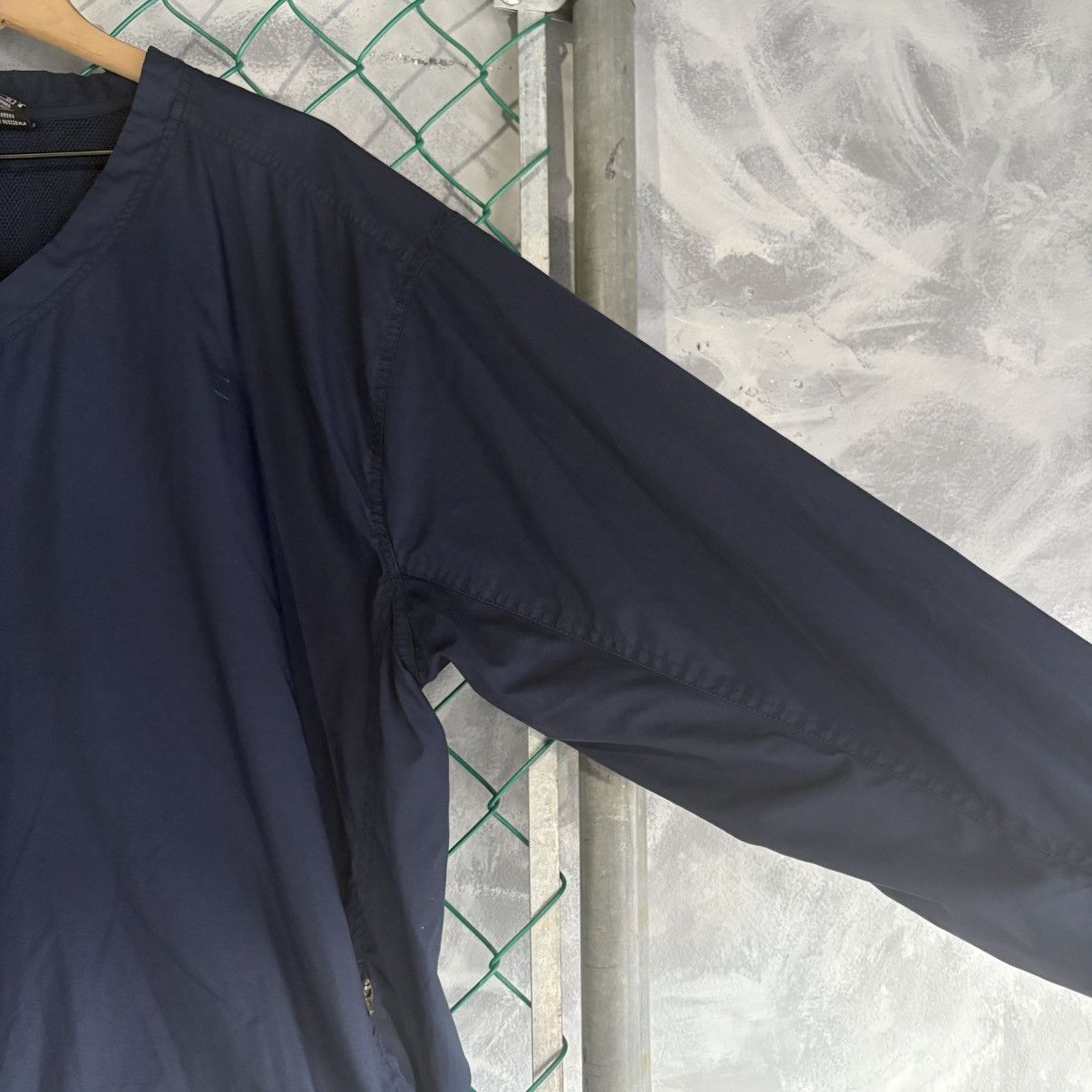 Nike Vintage Nike Windbreaker Mens XL Blue Navy 2000’s Neck Gym Size US XL / EU 56 / 4 - 4 Thumbnail