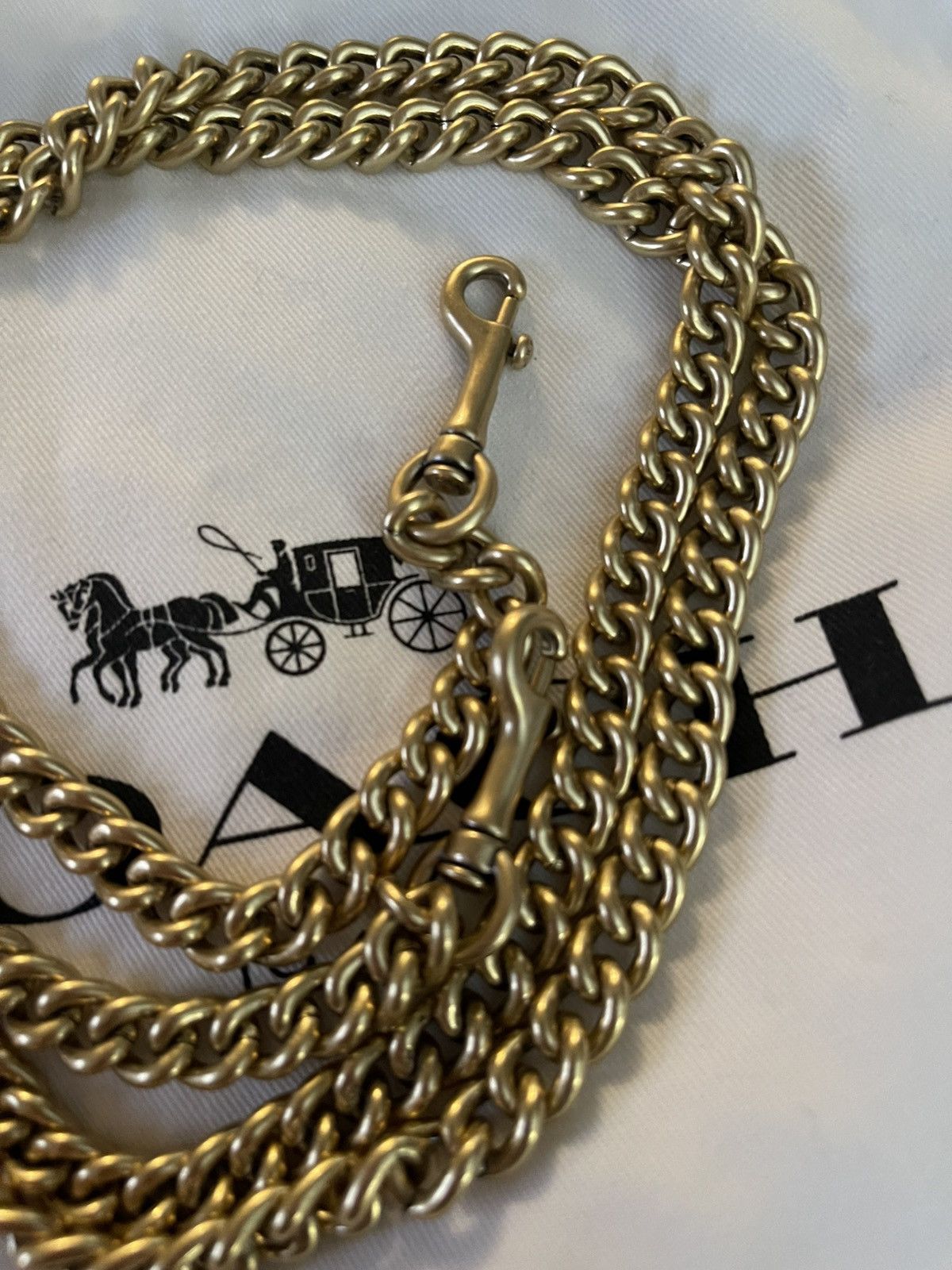 Coach COACH DINKY STRAP NEW GOLD Size ONE SIZE - 7 Thumbnail
