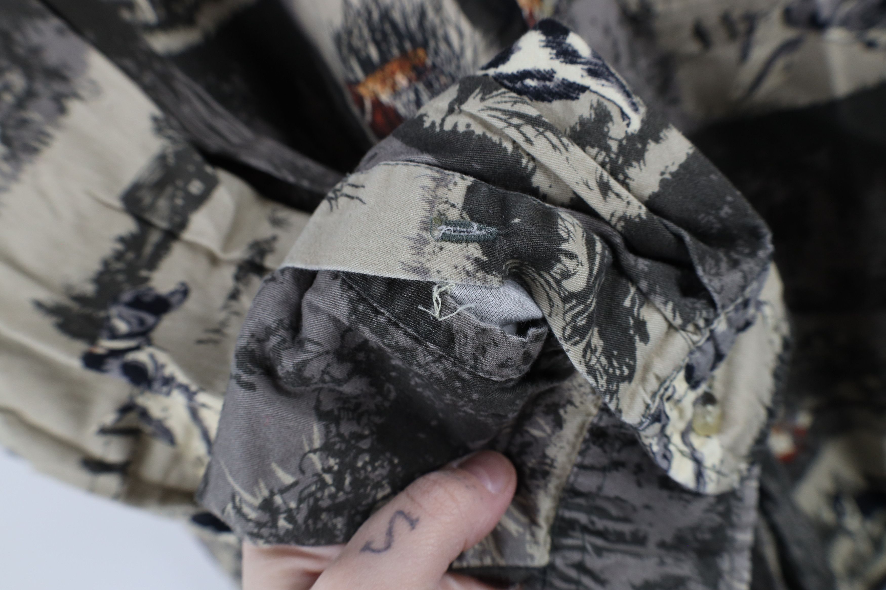 Vintage Vintage 90s Pheasant Dog Hunting All Over Print Button Shirt Size US XL / EU 56 / 4 - 6 Thumbnail