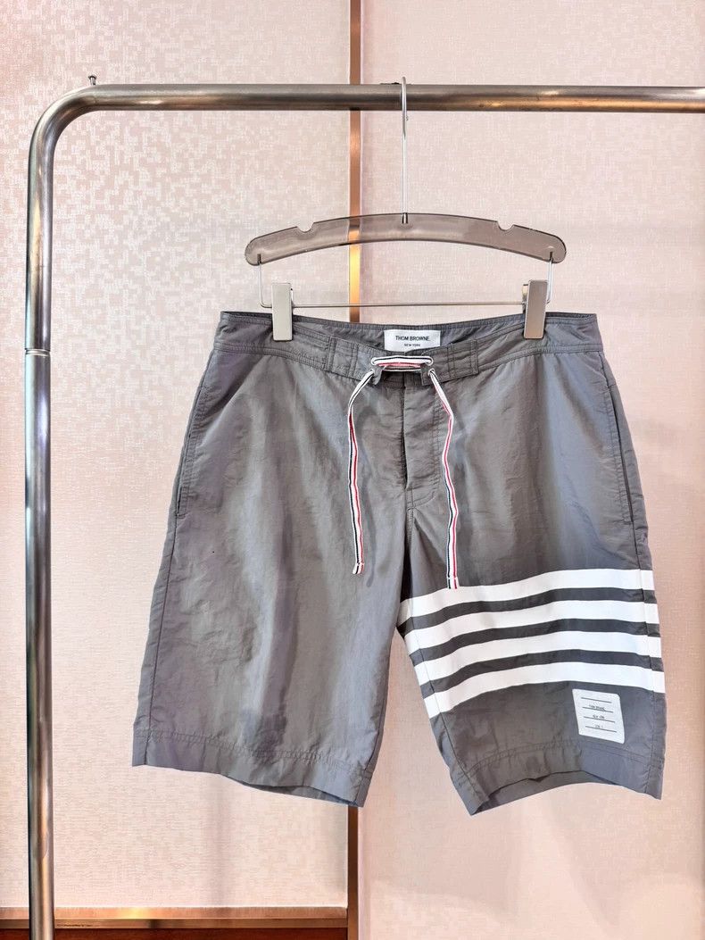 Thom Browne Thom Browne Size 2 Gray beach shorts 2505-Nextarrow Size US 30 / EU 46 - 1 Thumbnail
