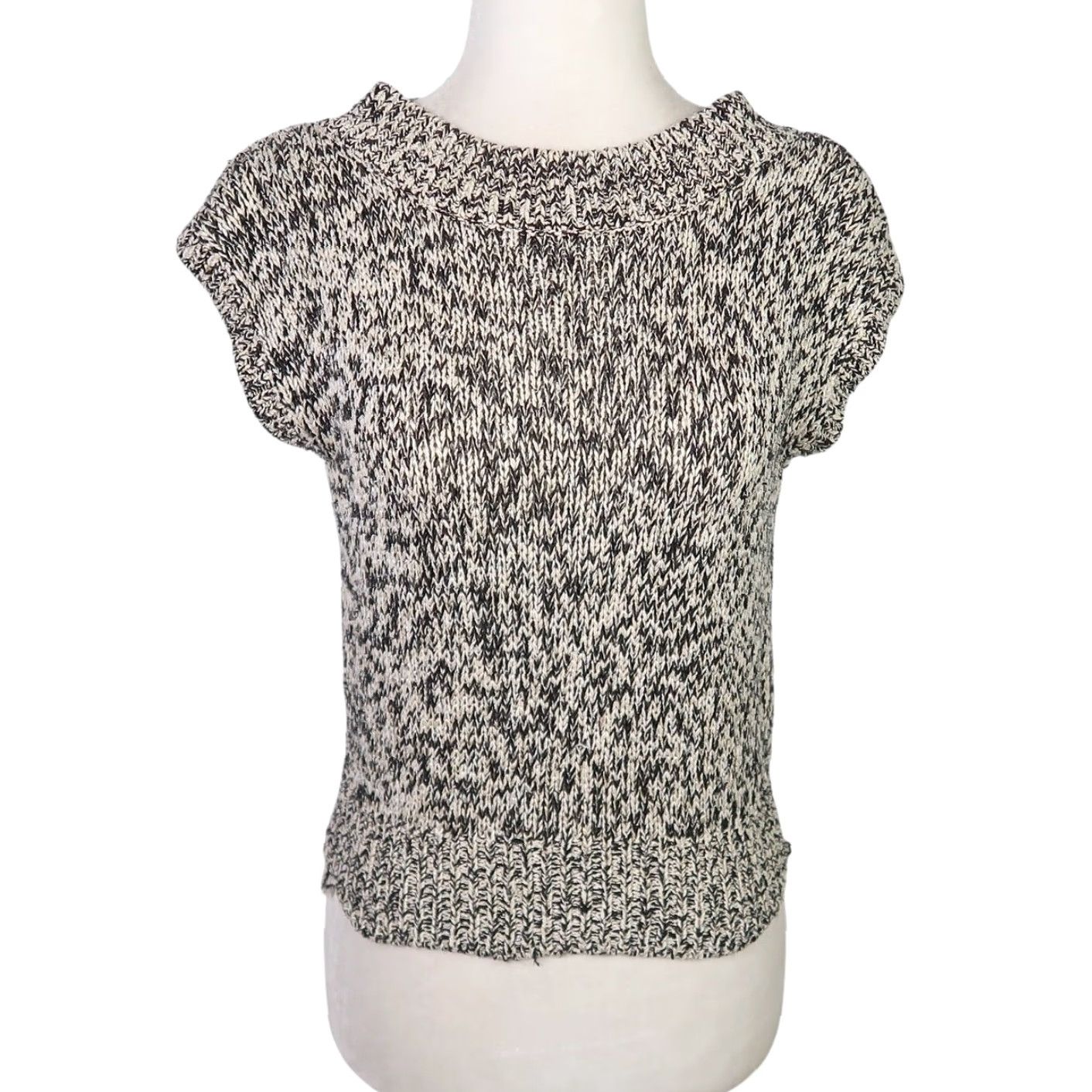 Liz Claiborne VINTAGE Liz Claiborne Sweater Vest Knit Cap Sleeve Silk Rayon Black Cream Marled S Sleeveless 90s Womens Size S / US 4 / IT 40 - 2 Thumbnail