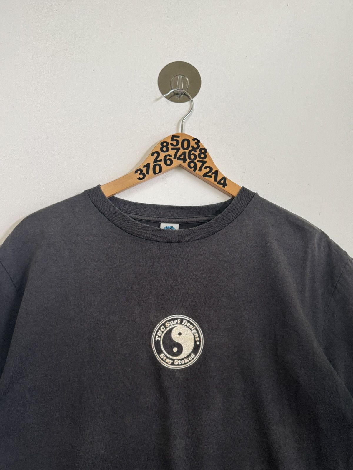 Japanese Brand Vintage T&C SURF Design Single Stitch Sun Faded Hawaii Tee Size US M / EU 48-50 / 2 - 5 Thumbnail