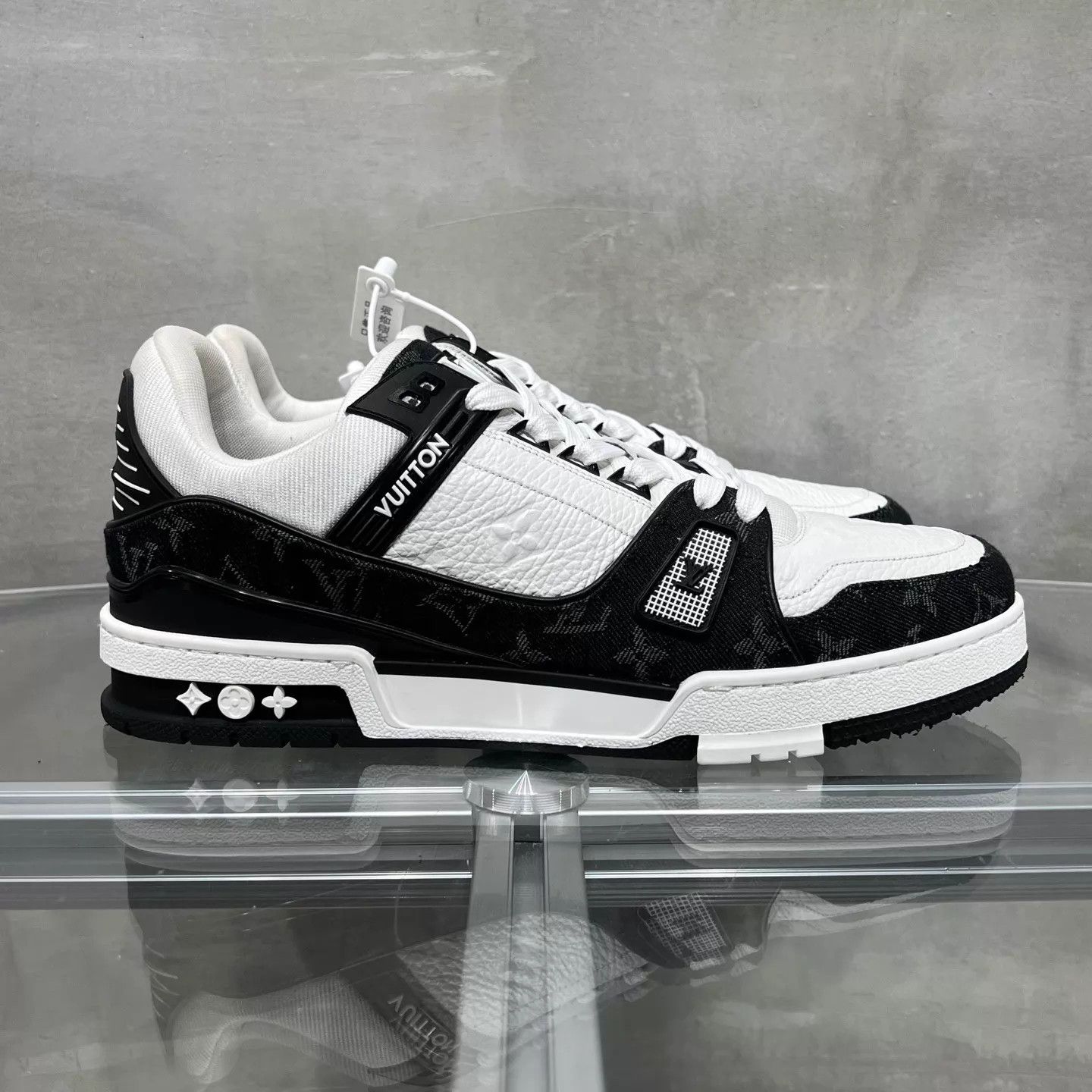 Louis Vuitton LV TRAINER Black & White Denim Sneakers UK9.5 Size US 10.5 / EU 43-44 - 4 Thumbnail
