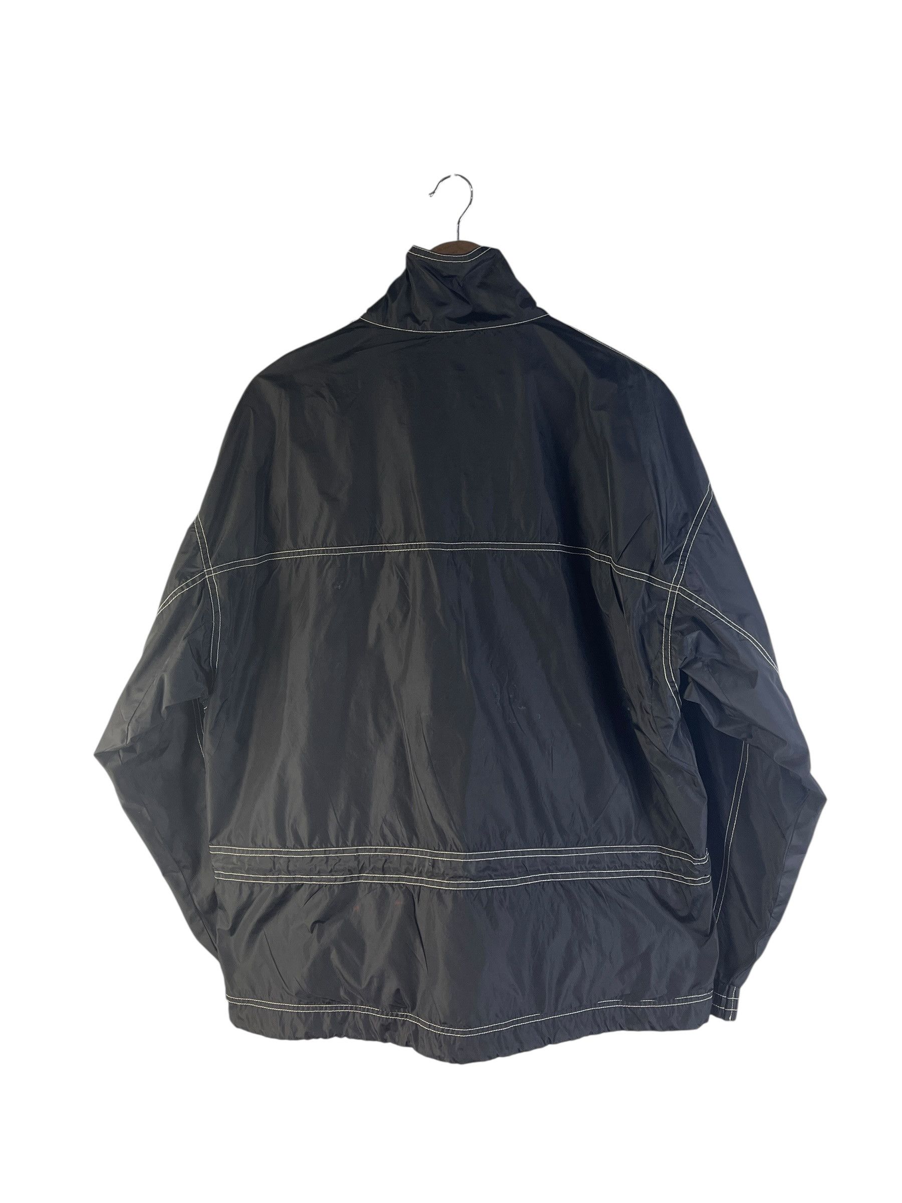 Levi's Vintage Levi’s Y2K Pullover Windbreaker Anorak Jacket Size US L / EU 52-54 / 3 - 2 Thumbnail