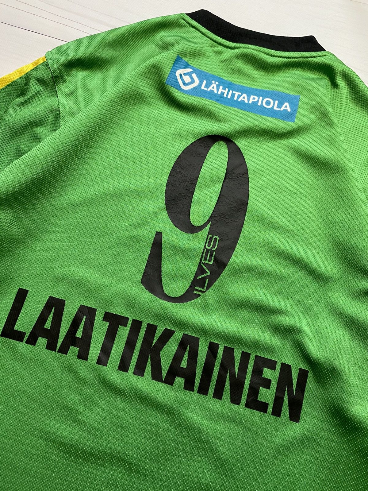 Umbro Umbro Tampereen Ilves 2000/01 home Match Worn #9 longlsleeve Size US S / EU 44-46 / 1 - 16 Thumbnail