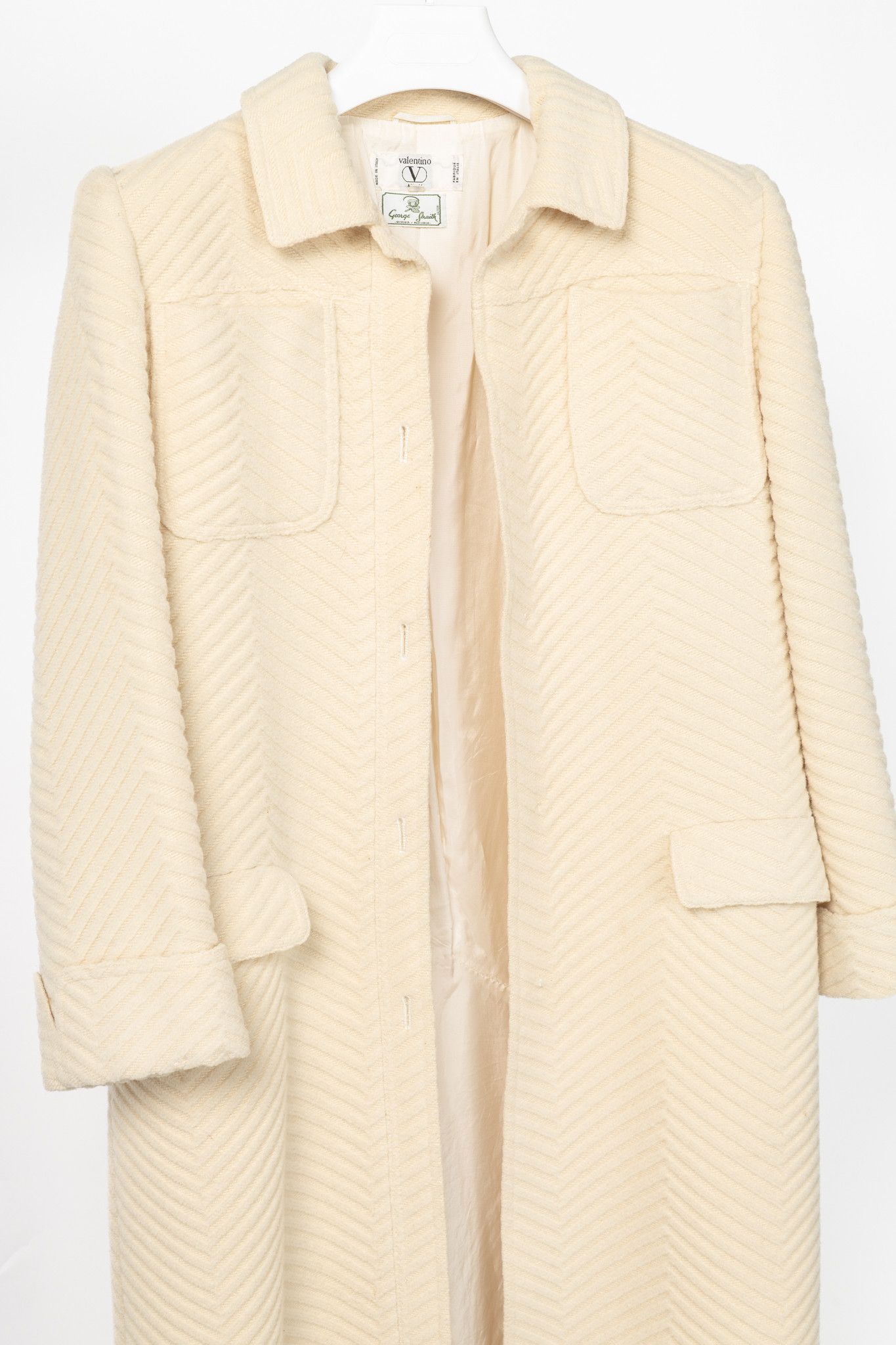 Valentino Valentino Miss V 90's Vintage Cream Chevron-Wool Coat Size S / US 4 / IT 40 - 3 Thumbnail