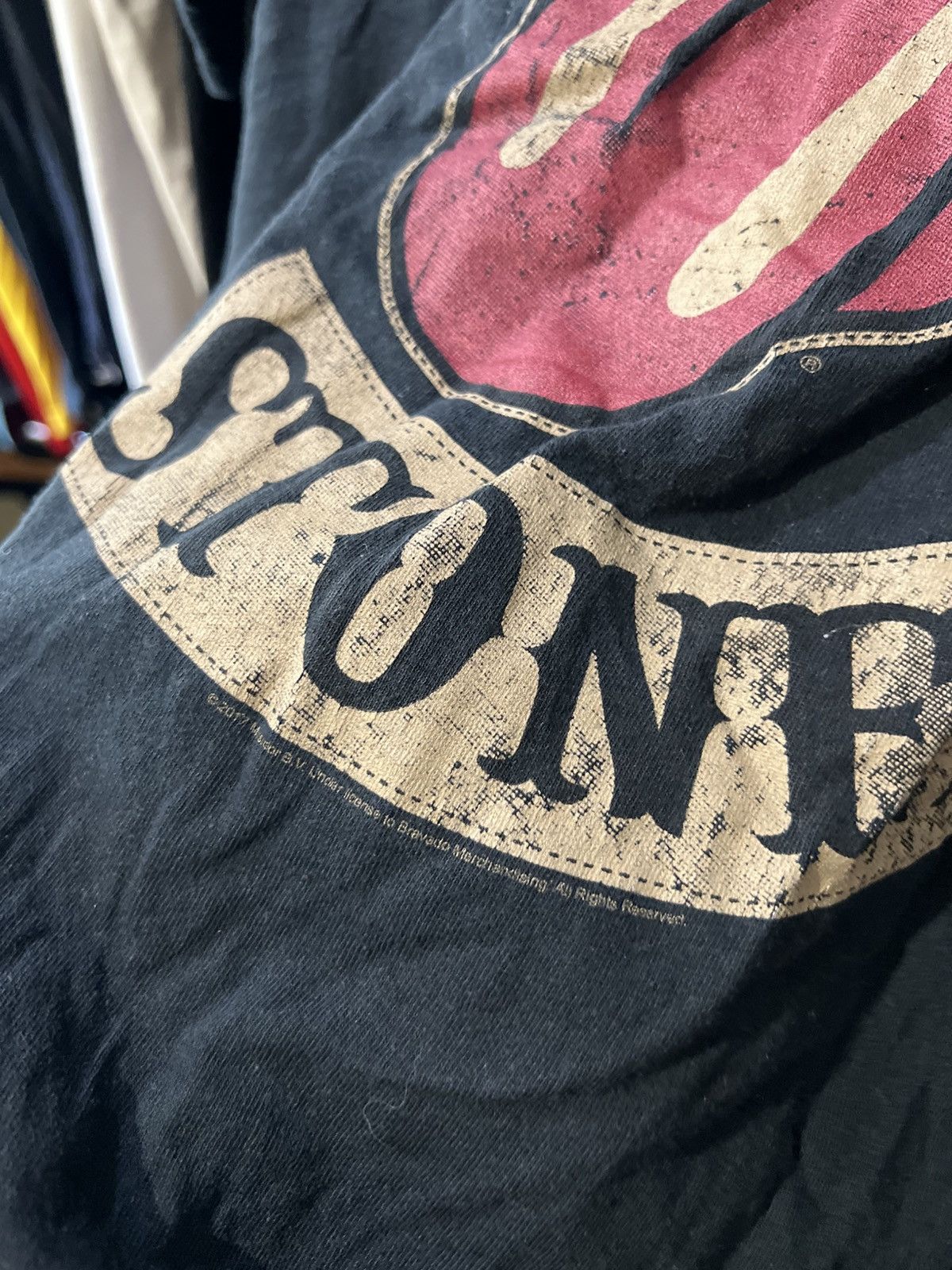 Band Tees 2017/2018 VINTAGE THE ROLLING STONES LIPS GRAPHIC TOUR TEE Size US L / EU 52-54 / 3 - 4 Thumbnail