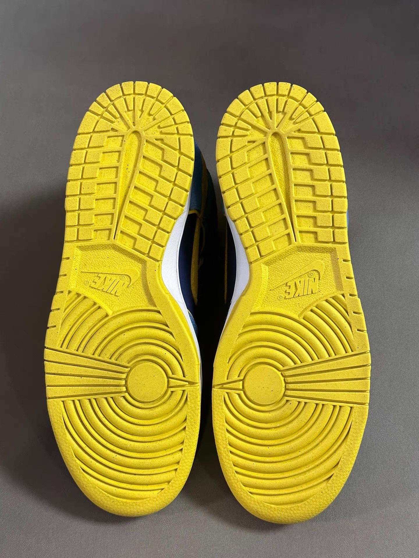 Nike Nike Dunk SB Pac-Man Ｑ20 Size US 9 / EU 42 - 4 Thumbnail