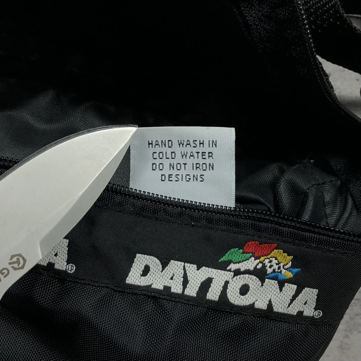 Vintage Vintage 90s Daytona USA Waist Bag Size ONE SIZE - 10 Thumbnail
