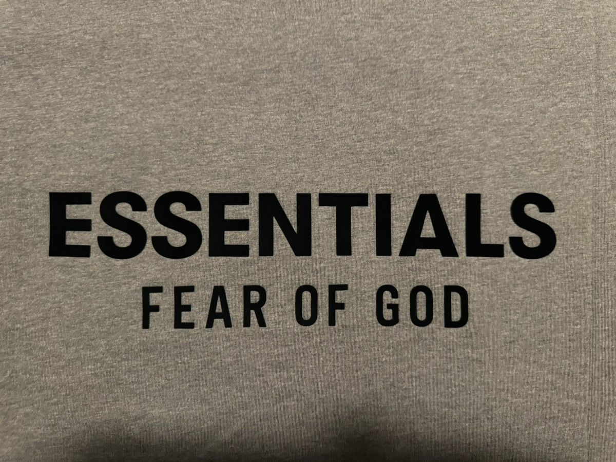 Essentials × Fear of God Essentials FOG Jersey Crewneck T-Shirt Heather Grey Size S Size US S / EU 44-46 / 1 - 4 Thumbnail