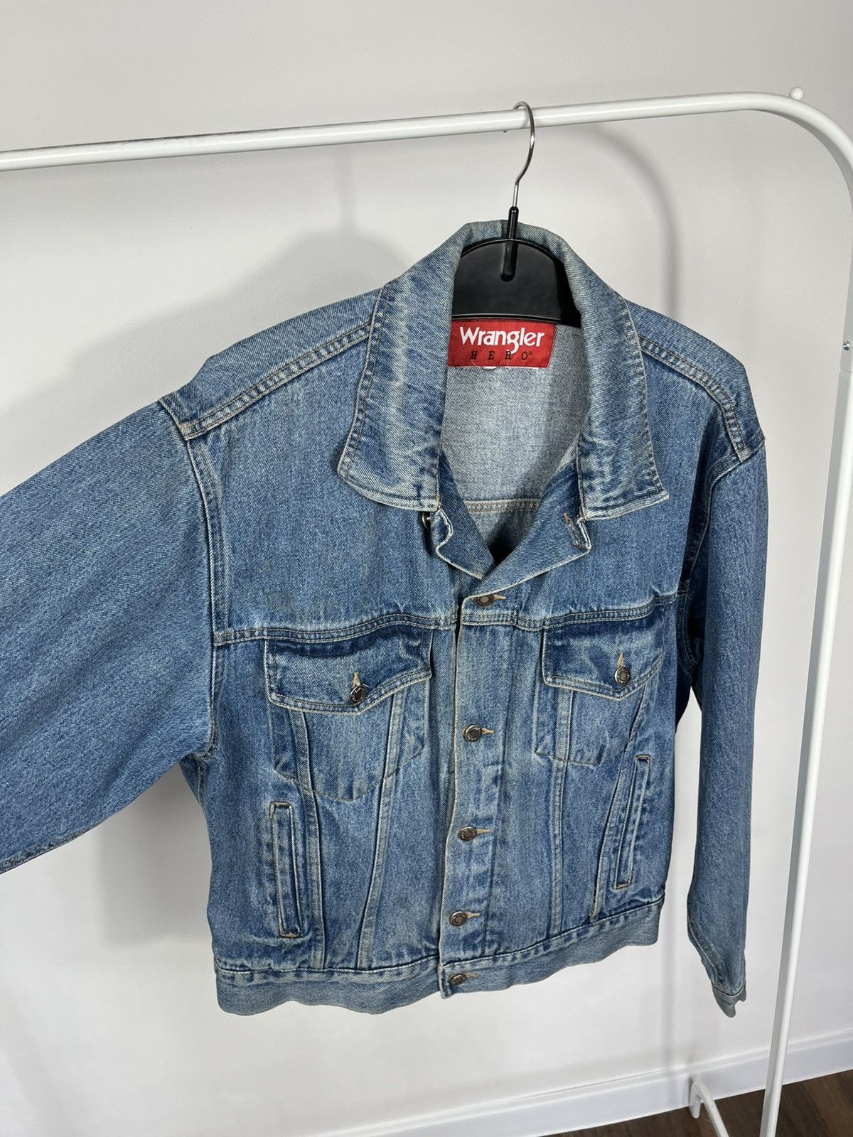 Wrangler Wrangler Hero Vintage Blue Denim Trucker Jacket Size US XL / EU 56 / 4 - 18 Thumbnail