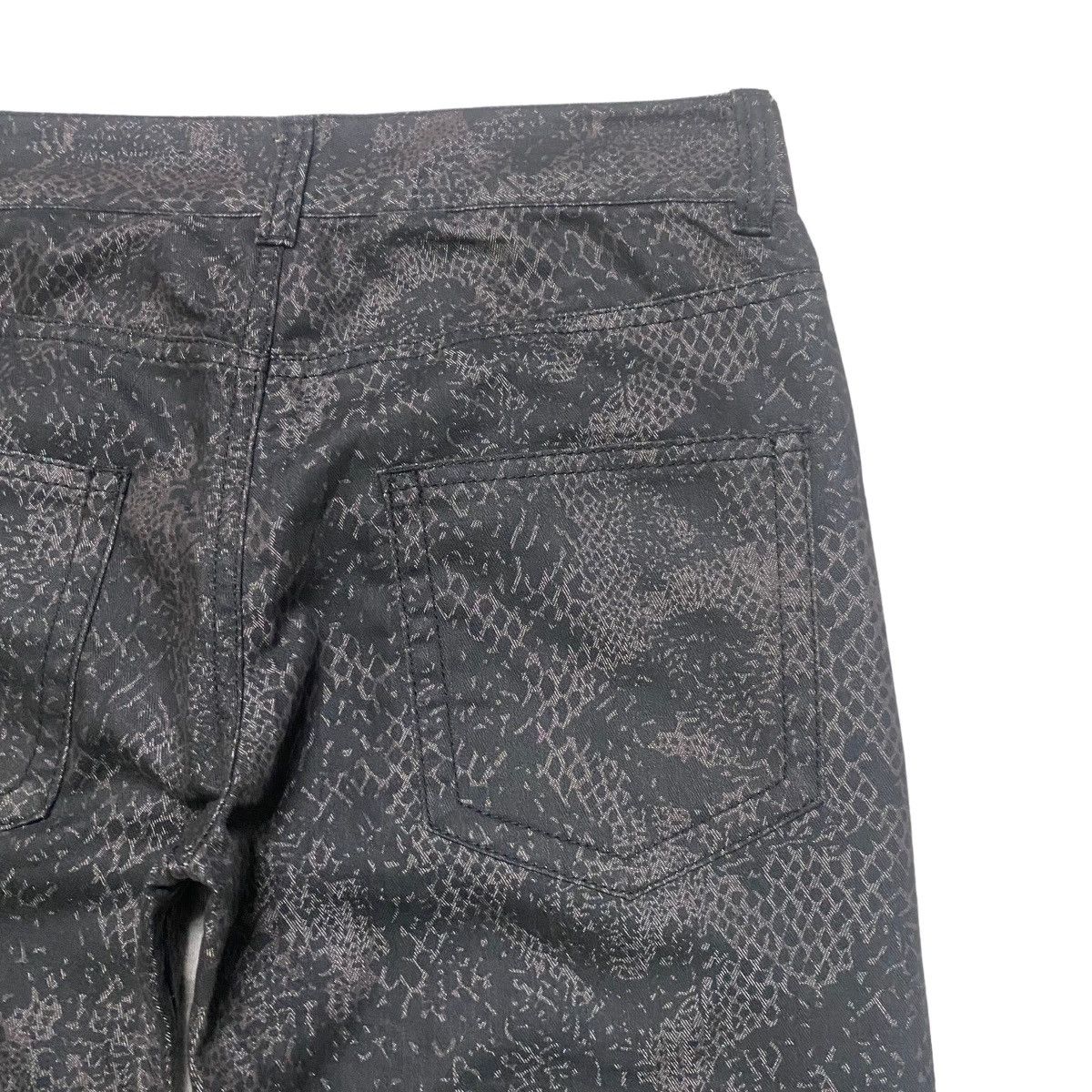 Japanese Brand LOWBOX Snake Pattern Flare Jeans Size US 28 / EU 44 - 12 Thumbnail