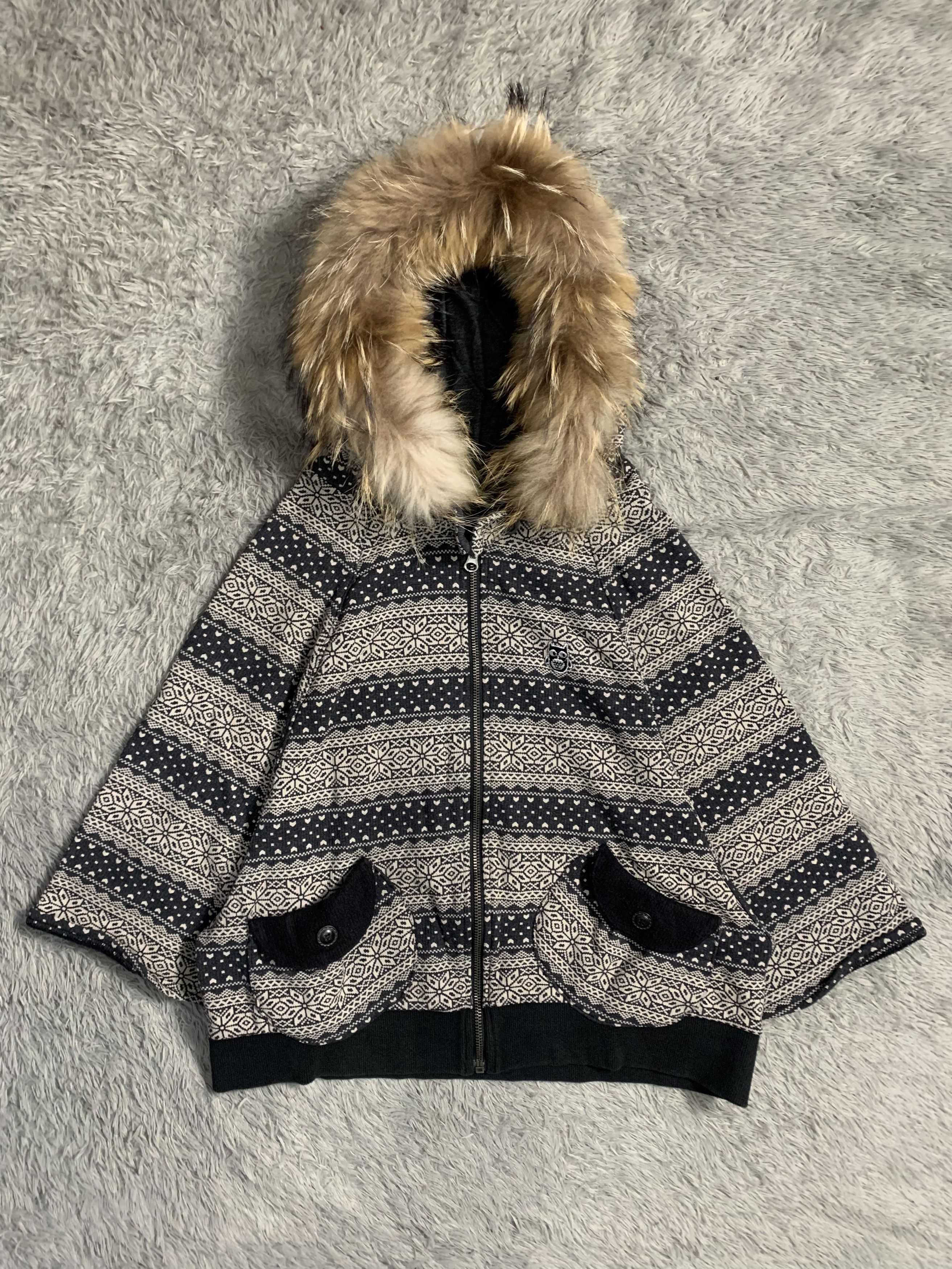 Japanese Brand AISR Boxy Vintage Fur Hoodie Navajo Size US M / EU 48-50 / 2 - 1 Thumbnail