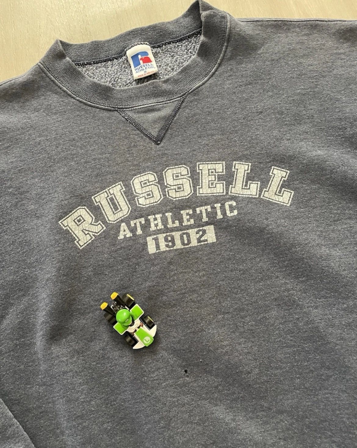 Russell Athletic Vintage 90s Russell Athletic Spellout Crewneck Sweater sz M Size US M / EU 48-50 / 2 - 2 Thumbnail