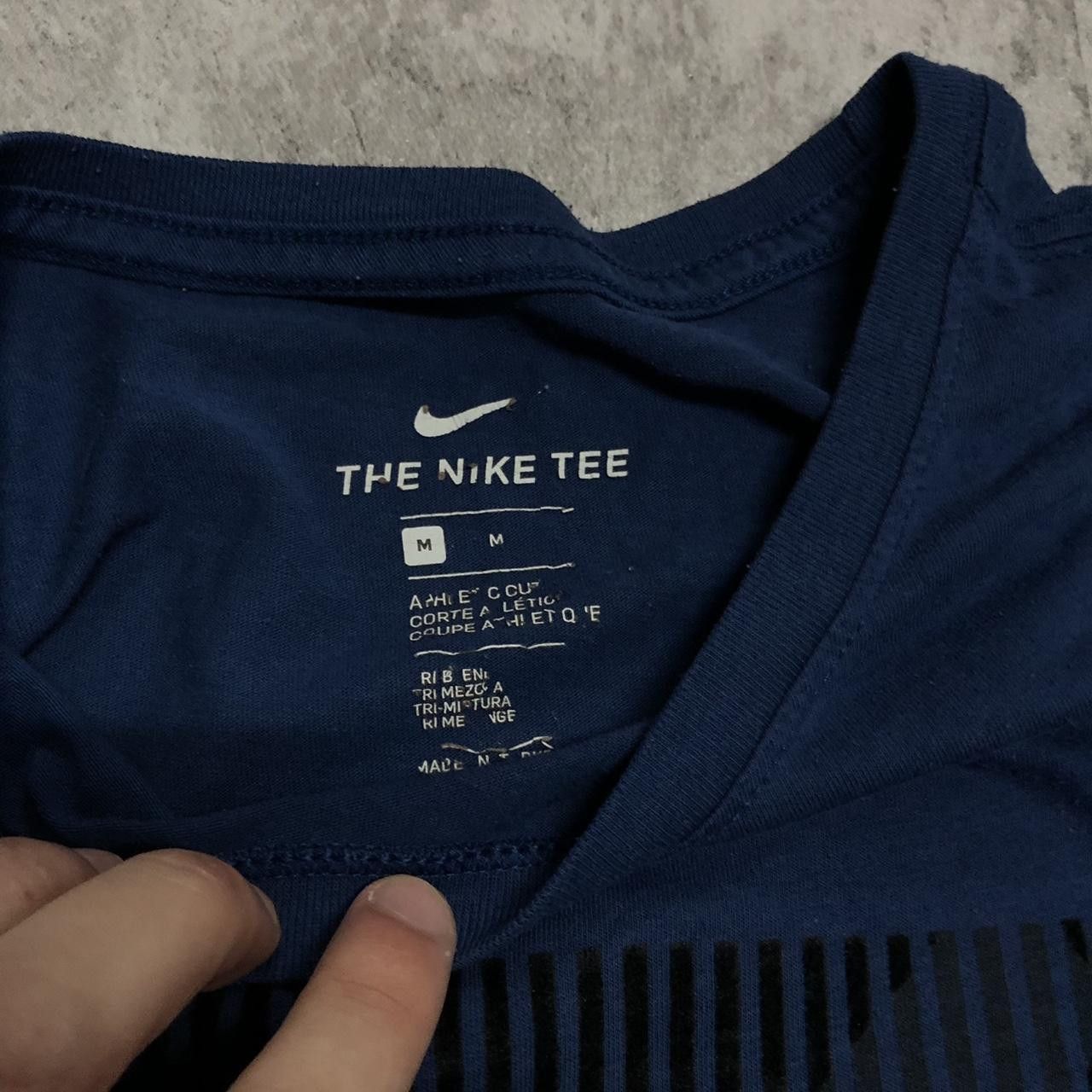 Nike Navy Nike T-shirt with a bold graphic design, Size US M / EU 48-50 / 2 - 3 Thumbnail