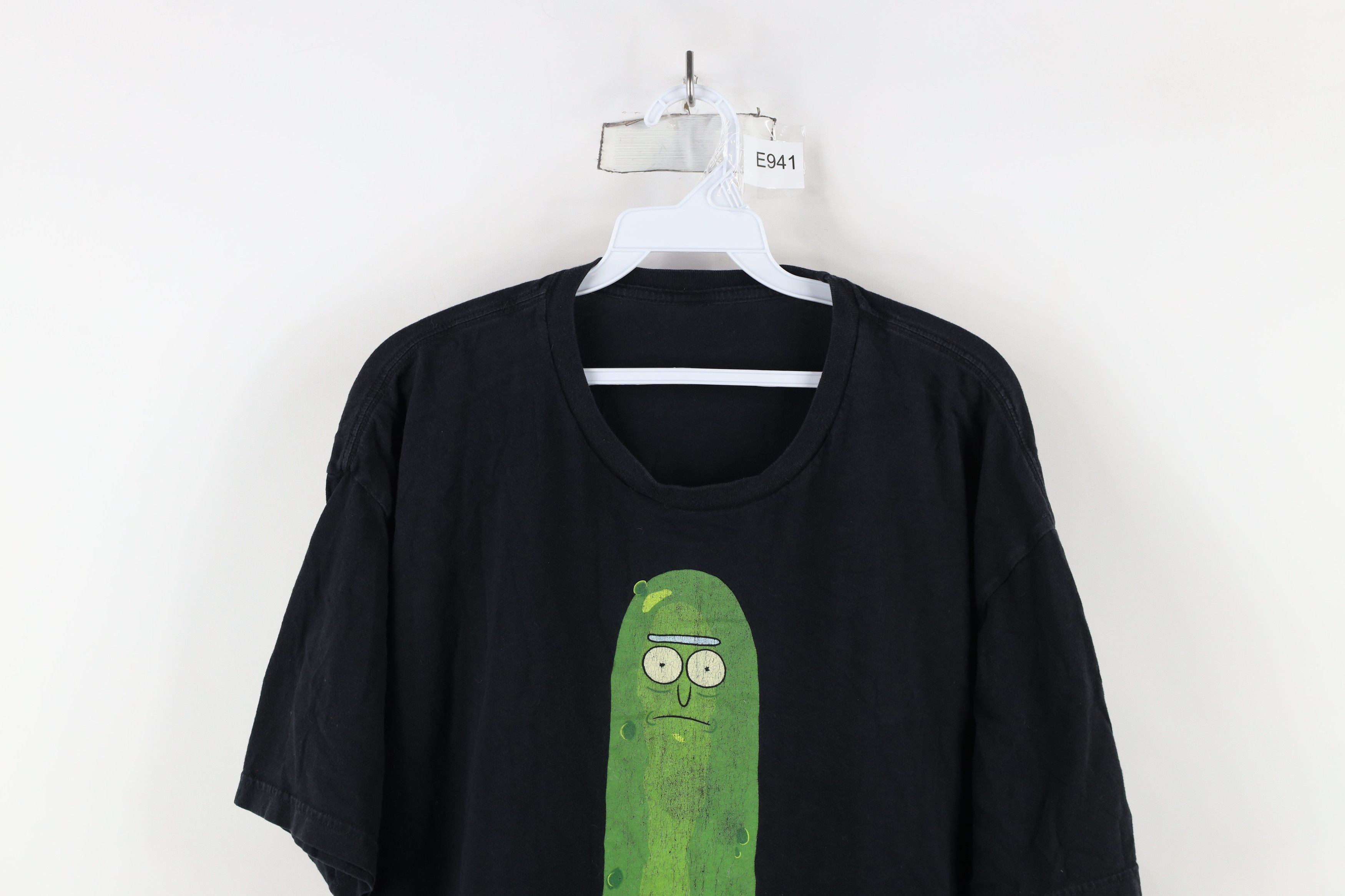 Vintage Vintage Y2K Rick and Morty Pickle Short Sleeve T-Shirt Black Size US XXL / EU 58 / 5 - 2 Thumbnail