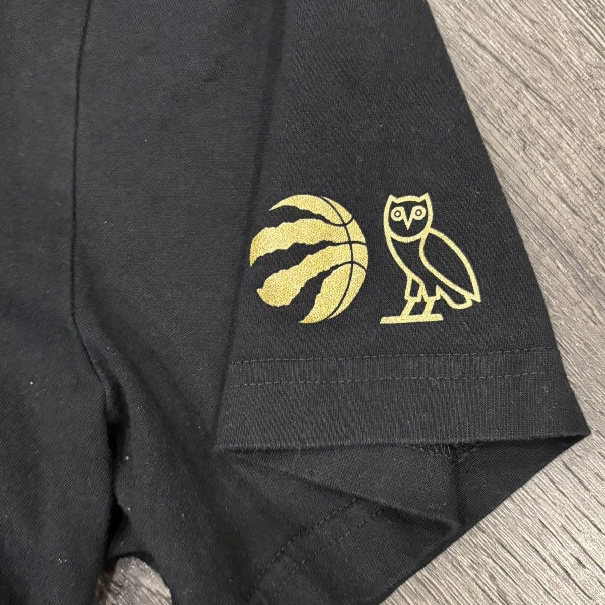 October's Very Own OVO Looney Tunes Toronto Raptors Street Ball Shirt, Mens XXL Size US XXL / EU 58 / 5 - 4 Thumbnail