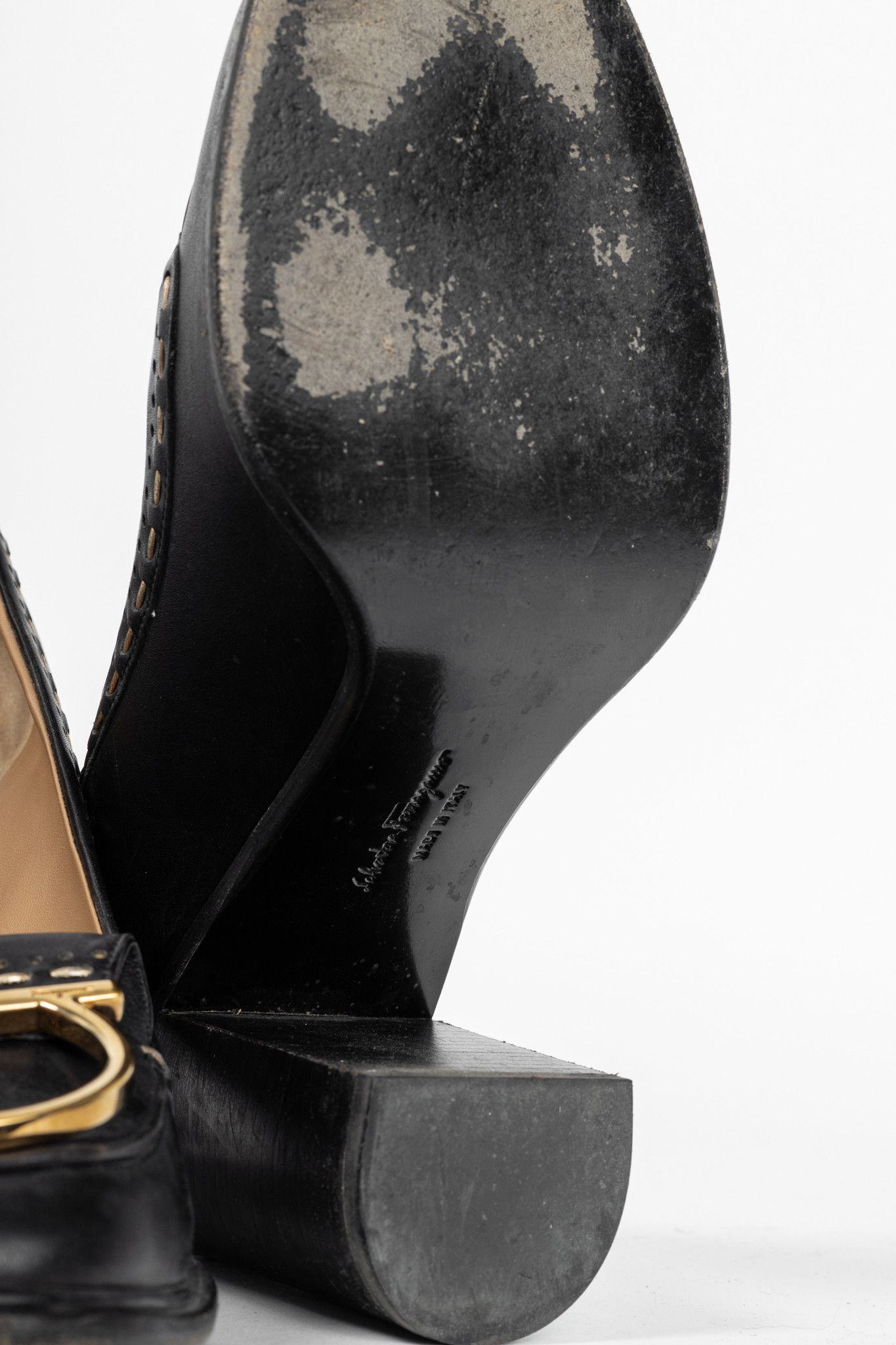 Salvatore Ferragamo Salvatore Ferragamo Fele Gancino Stitched Block-Heel Pumps Size US 10 / IT 40 - 5 Thumbnail