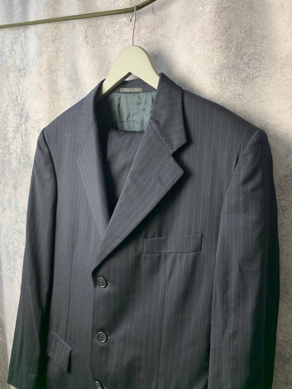 Corneliani Corneliani 100% Wool 2-Button Suit Navy Pinstripe Italy 50R Size 50R - 2 Thumbnail