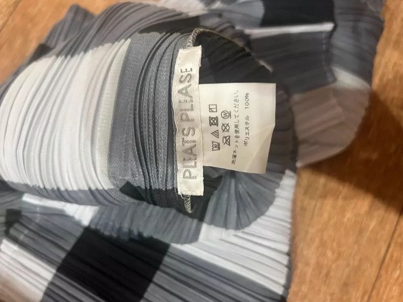 Issey Miyake Issey Miyake size:3 Gray and white checkered short-sleeved Size S / US 4 / IT 40 - 3 Thumbnail
