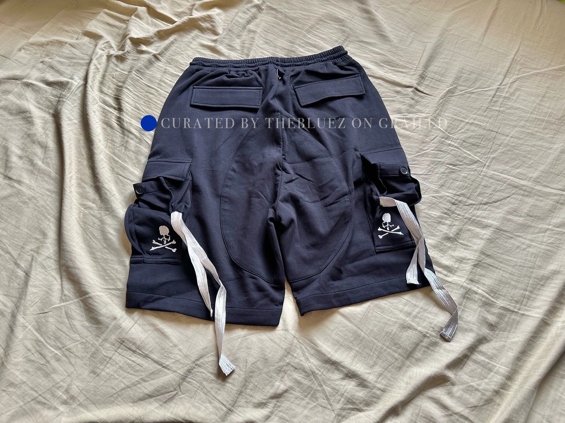 Mastermind World Black Pocket Ribbed Shorts with Gold Detailing Size US 34 / EU 50 - 1 Thumbnail