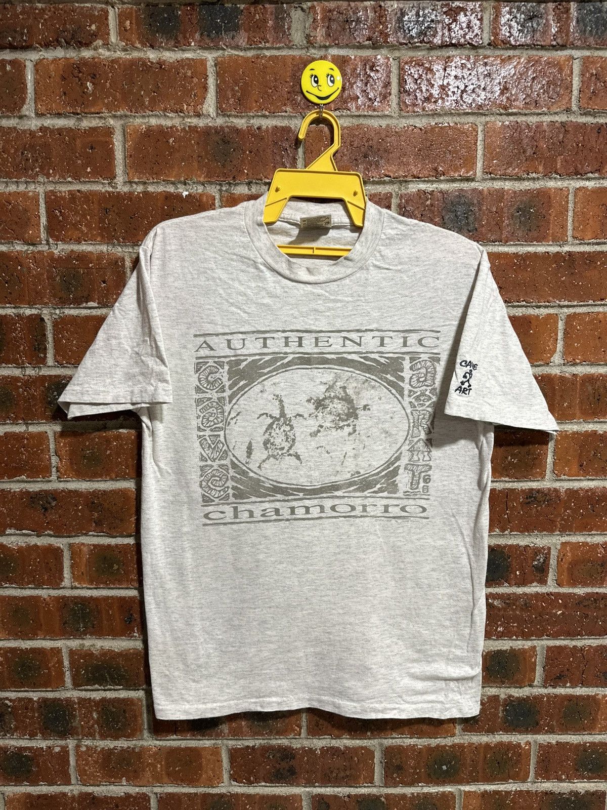 Vintage Vintage Cave Art Authentic Chamorro Faded Tee Size US M / EU 48-50 / 2 - 1 Thumbnail