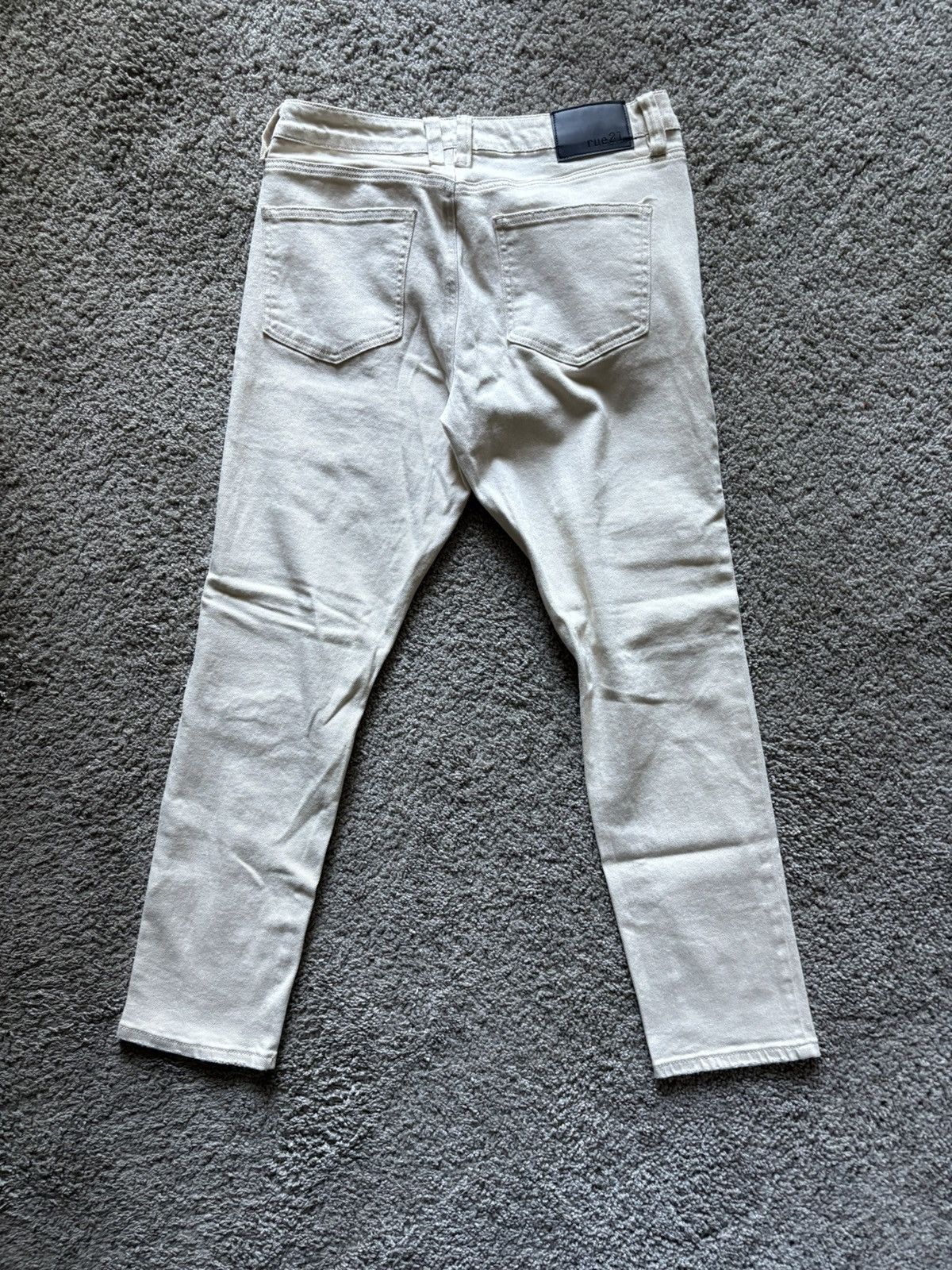 rue21 Skinny Supreme Flex distressed jeans Size US 34 / EU 50 - 2 Thumbnail
