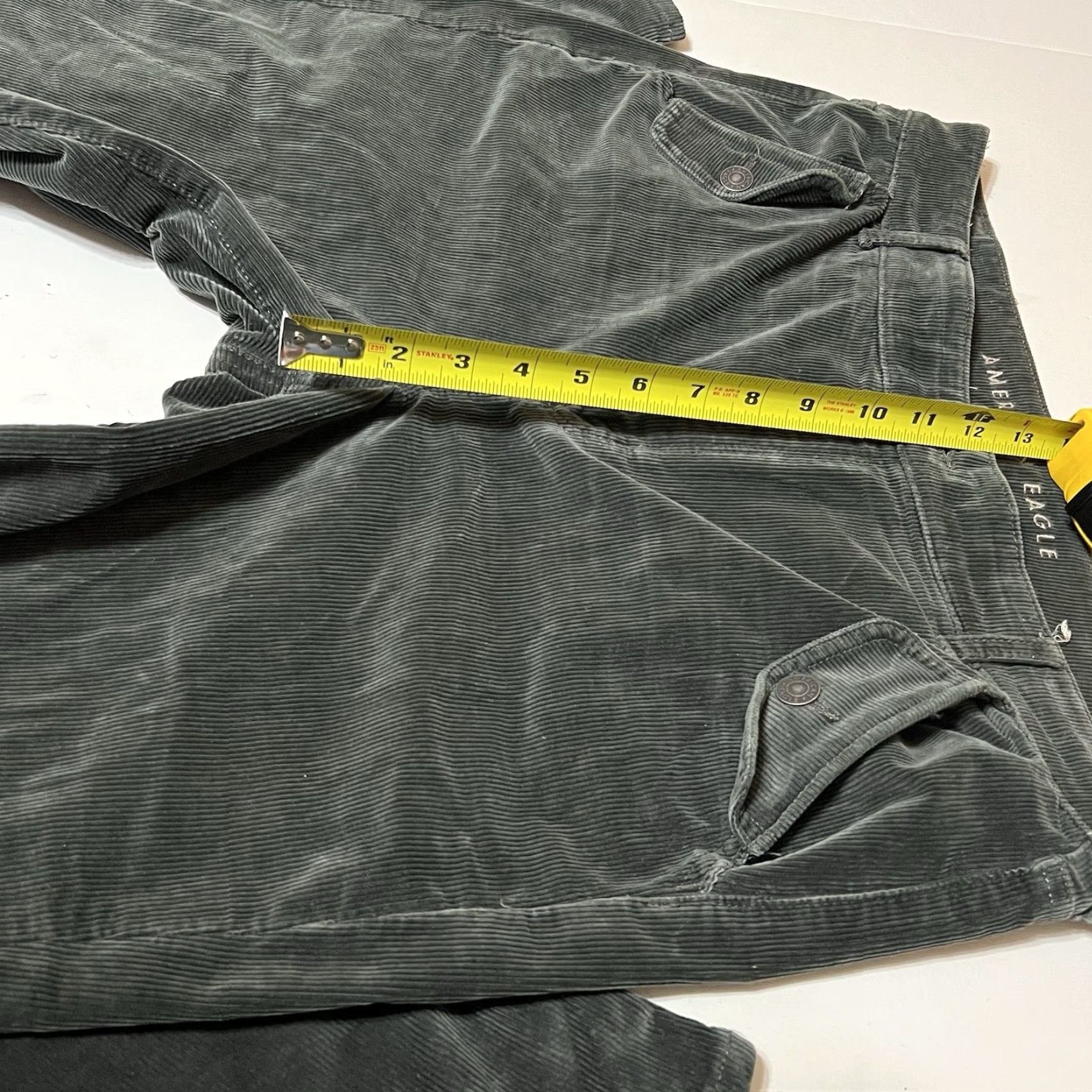 American Eagle Outfitters American Eagle Jeans Women’s 16 Reg (36x30) Green Corduroy Flare Hi-Rise Size 38" / US 16 / IT 52 - 4 Thumbnail