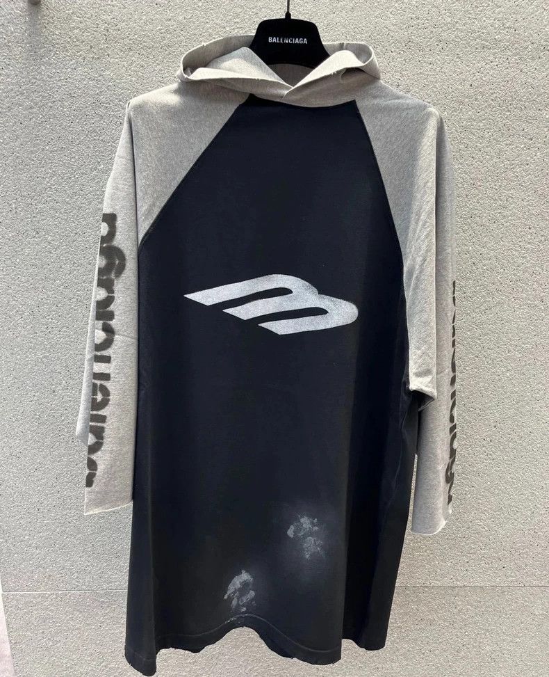 Balenciaga Balenciaga New 3B letters dirty old color matching hooded Size US S / EU 44-46 / 1 - 1 Thumbnail