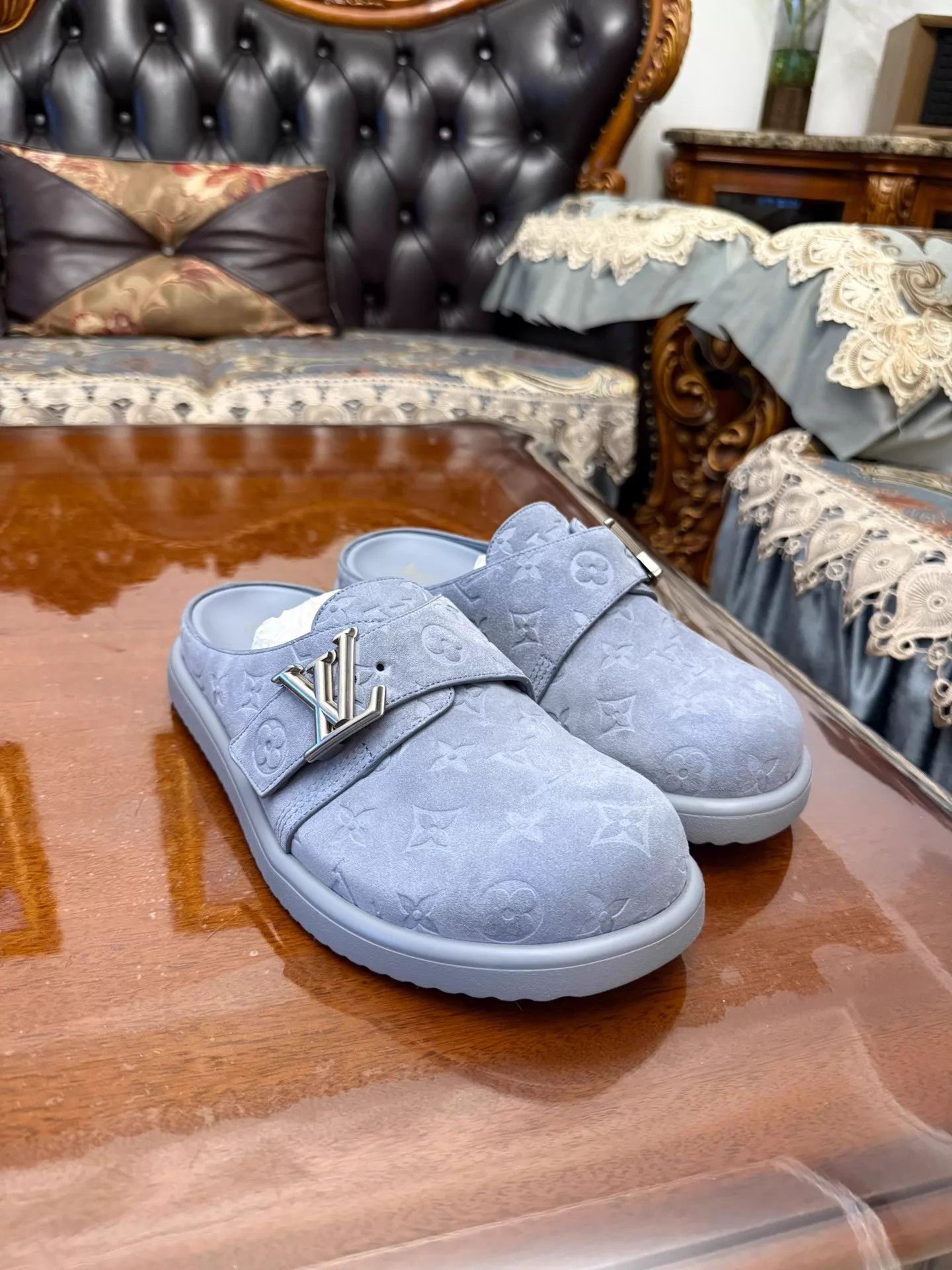 Louis Vuitton LV Easy Blue Suede Monogram Closed Toe Mule 41 Unisex Size US 8 / EU 41 - 2 Thumbnail
