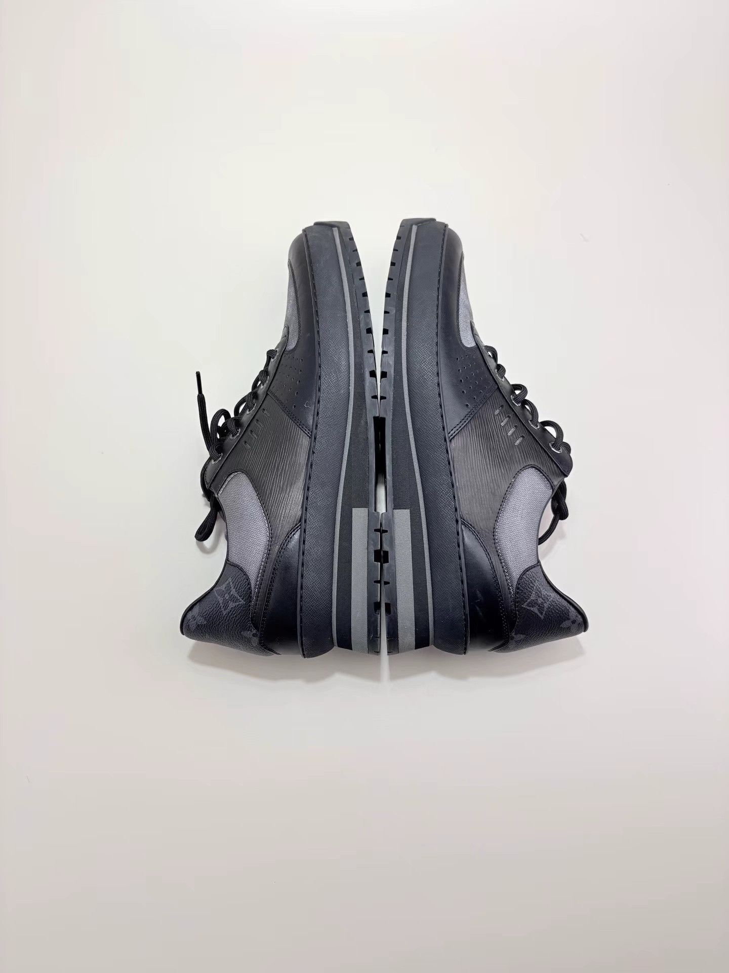 Louis Vuitton LOUIS VUITTON Harlem Black Wave Pattern Casual Shoes K1 Size US 9 / EU 42 - 4 Thumbnail
