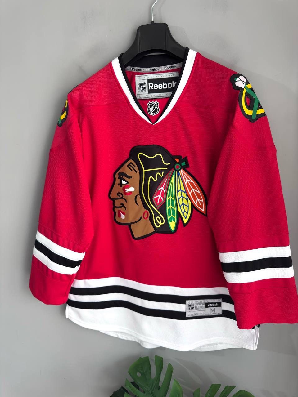 Reebok Reebok Chicago Blackhawks NHL Red Hockey Jersey, Size M Size US M / EU 48-50 / 2 - 2 Thumbnail