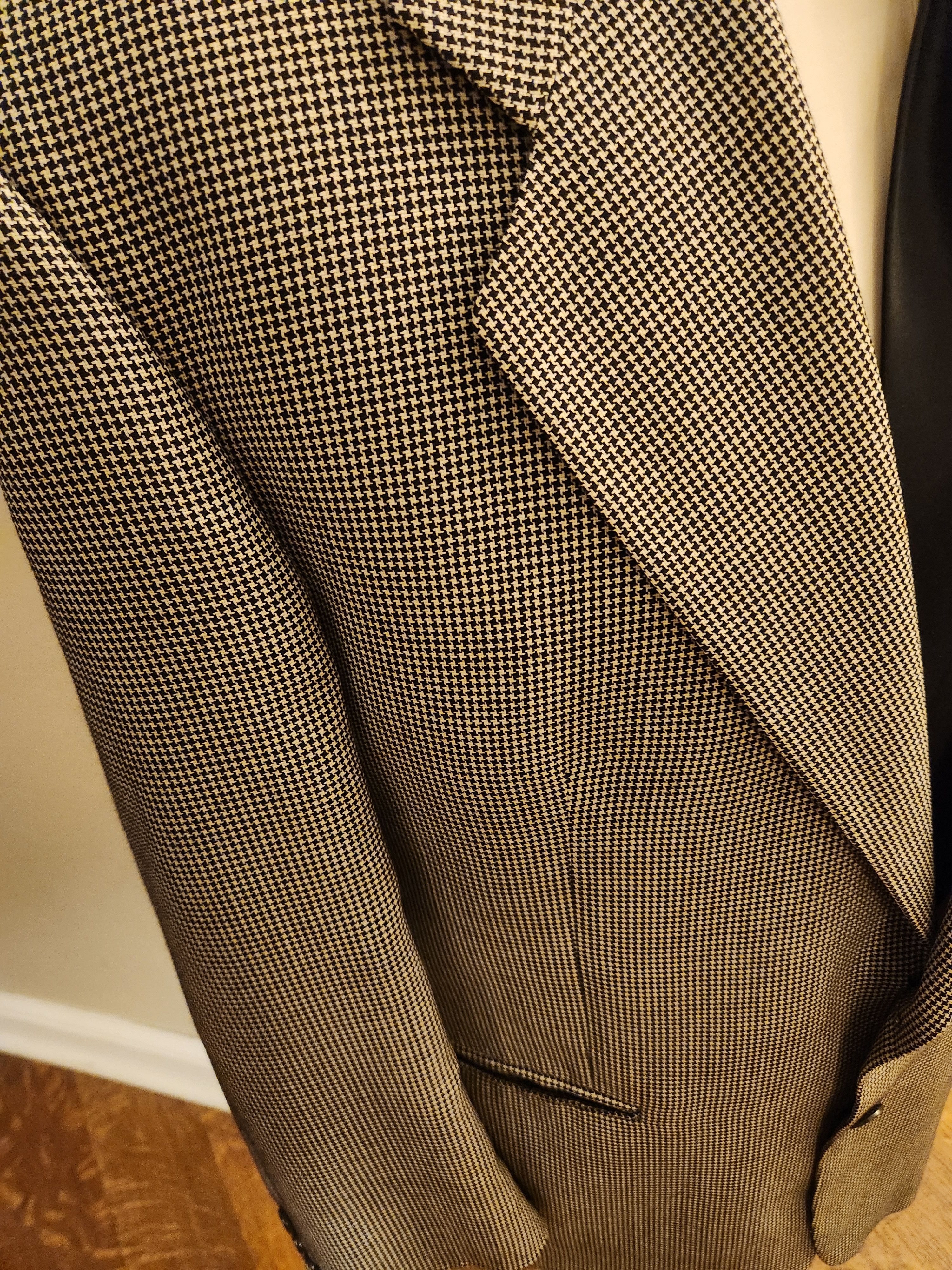 Yves Saint Laurent Vintage Black and Gray Men's Houndstooth Blazer Size 40R - 3 Thumbnail