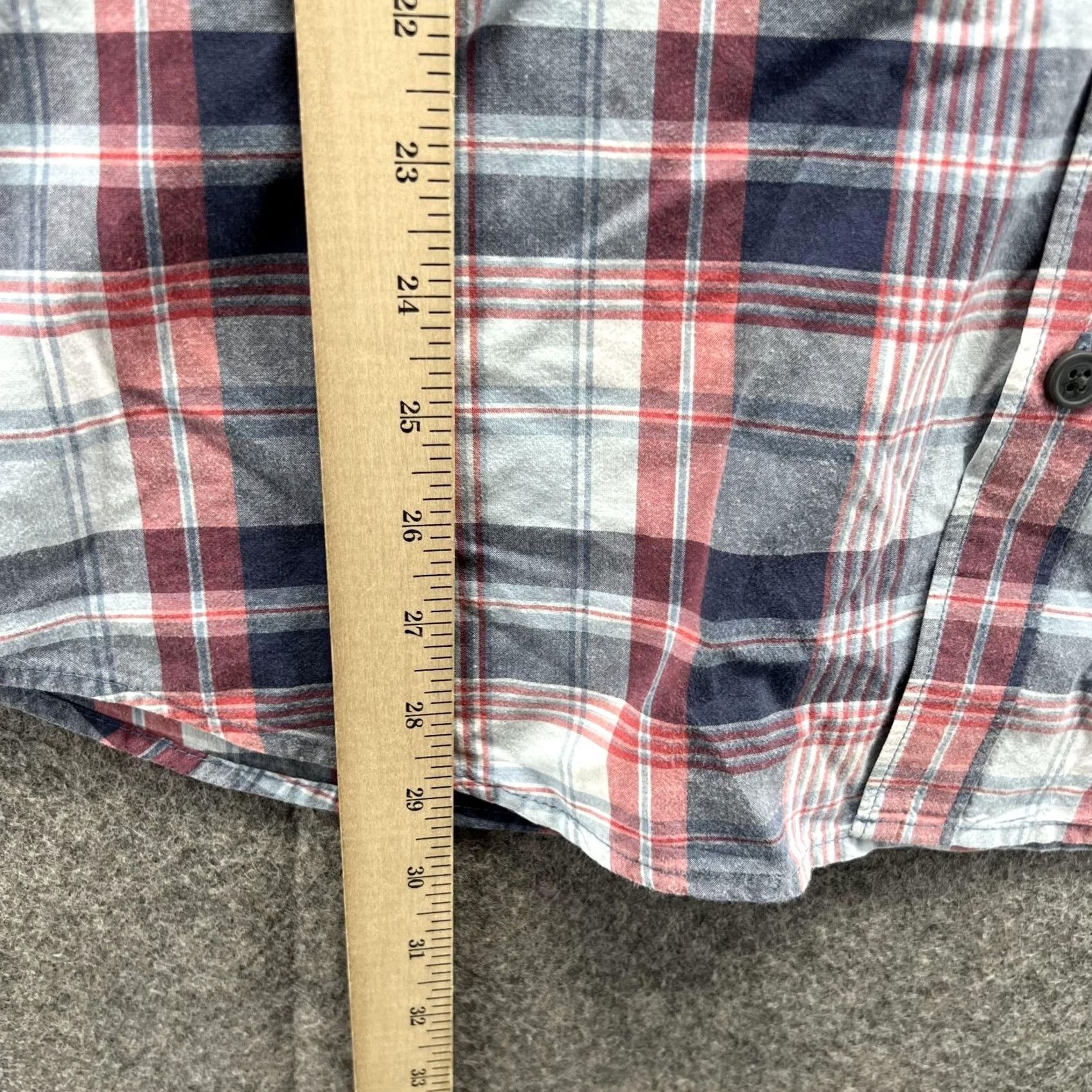 Vintage VINTAGE Columbia Shirt Men Medium Adult Blue Plaid Button-Up Short Sleeve Casual Size US M / EU 48-50 / 2 - 7 Thumbnail